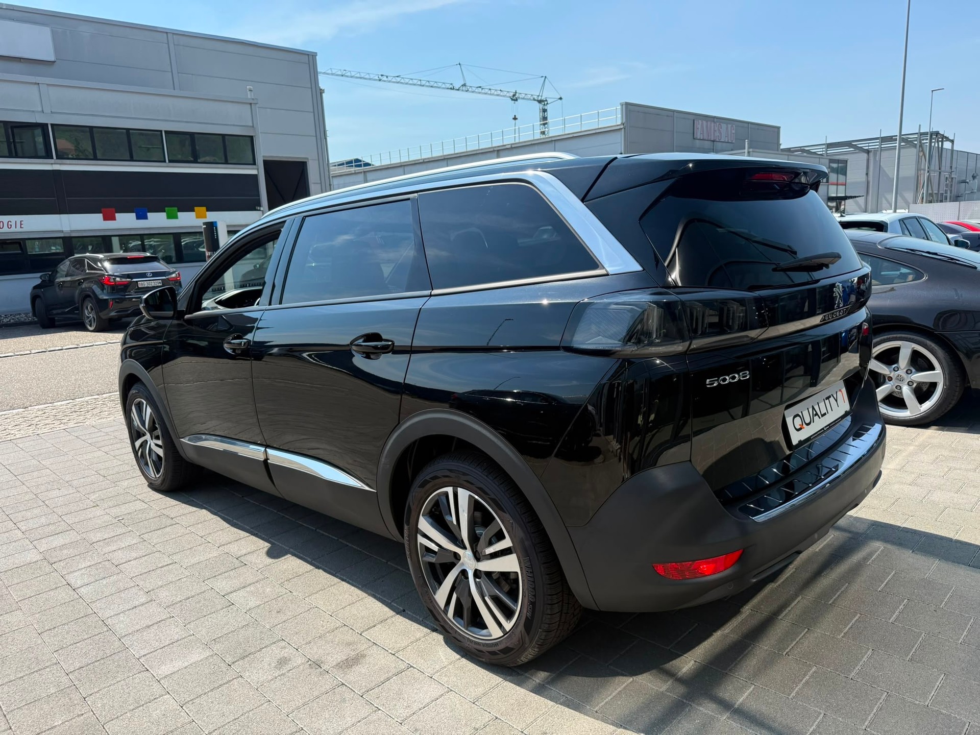 PEUGEOT 5008 1.5 BlueHDi Allure Pack EAT8-image-9