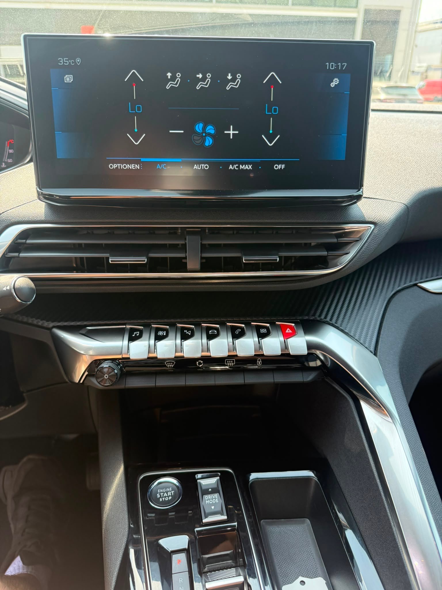 PEUGEOT 5008 1.5 BlueHDi Allure Pack EAT8-image-17
