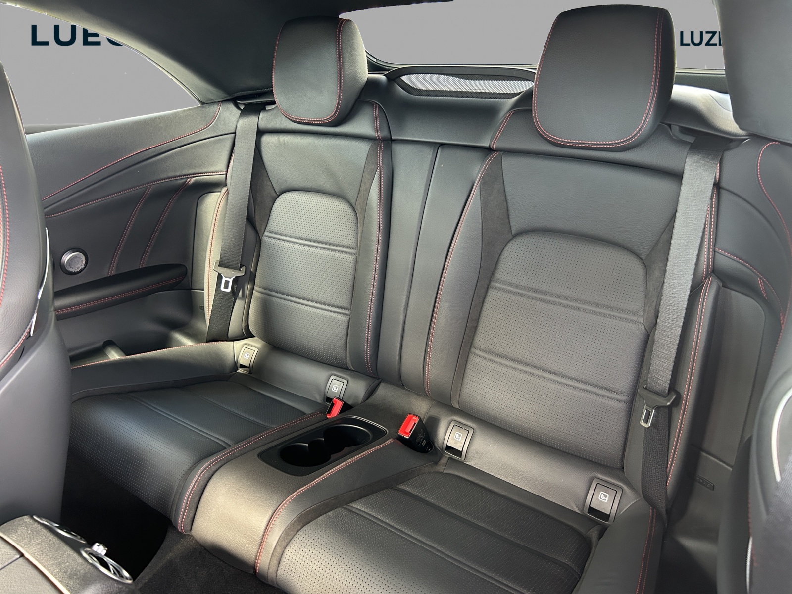 MERCEDES-BENZ C 43 Cabriolet AMG 4Matic 9G-Tronic-image-13