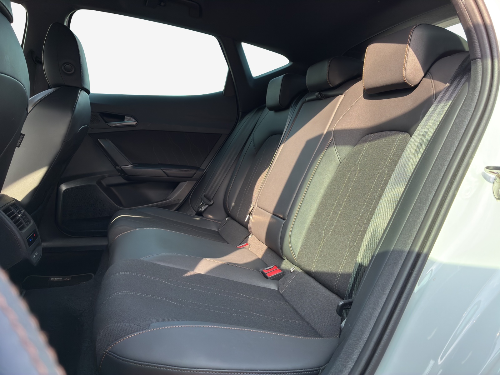 CUPRA Formentor 1.5 TSI DSG-image-11