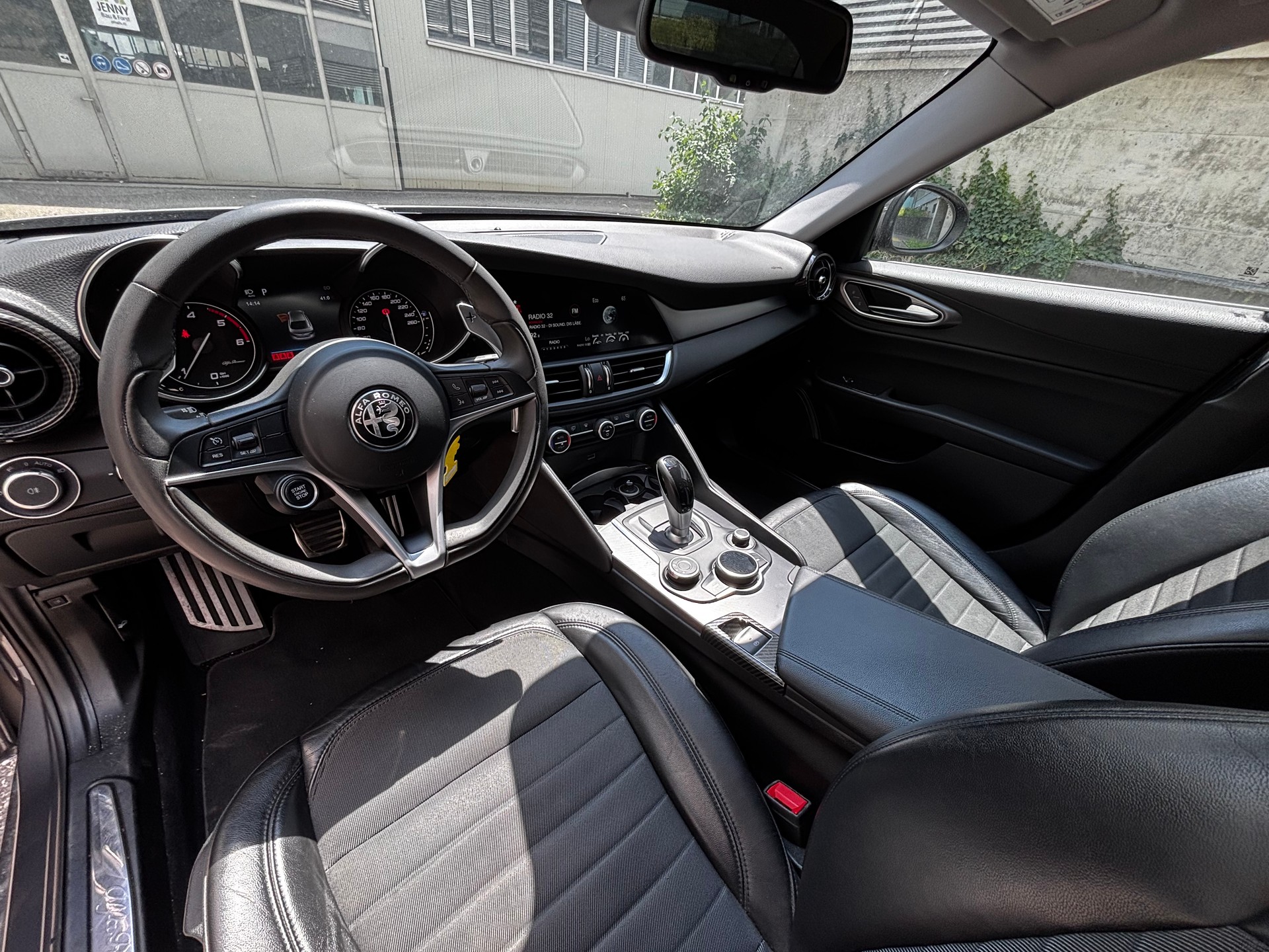 ALFA ROMEO Giulia 2.2 JTDM Super Automatic-image-9