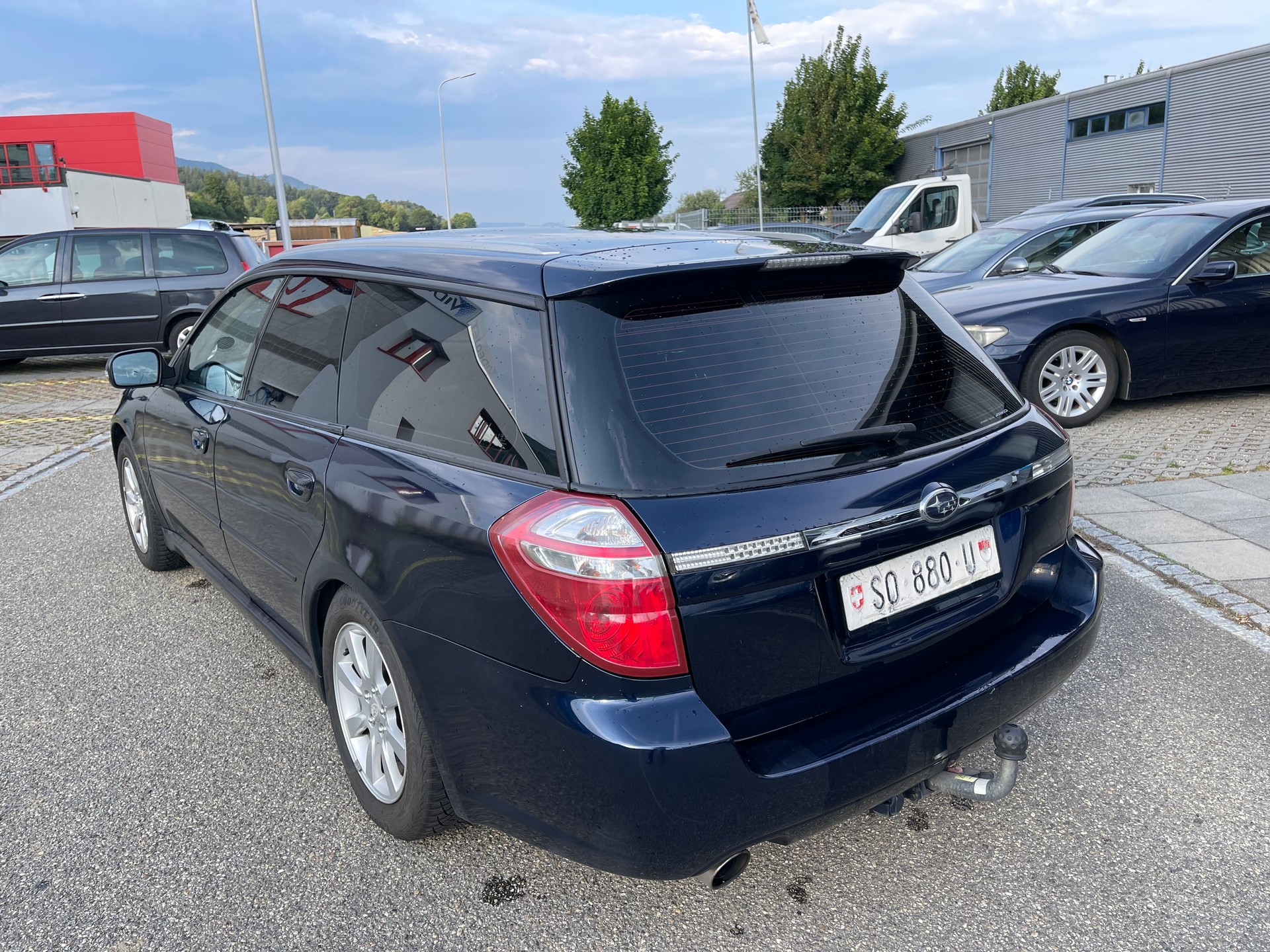 SUBARU Legacy 2.0R AWD Swiss ** Ab MFK + Service ** Top Zustand **-image-6