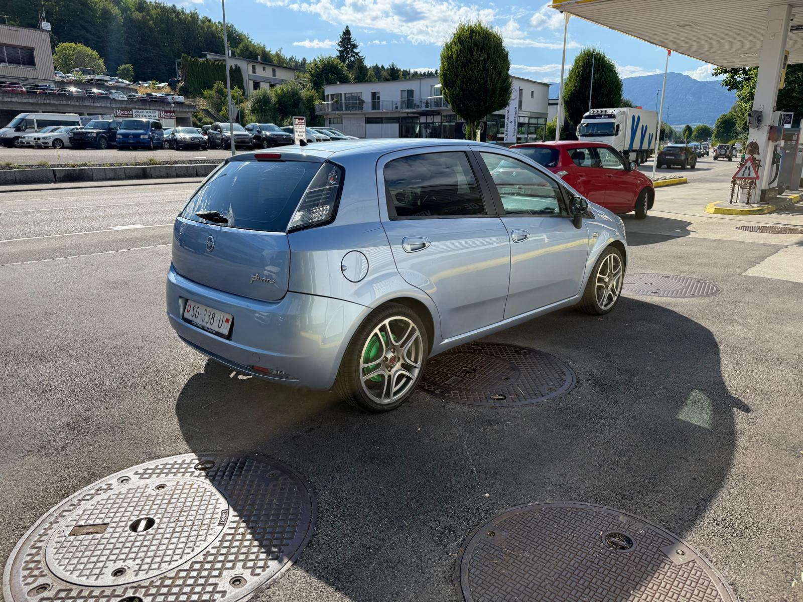 FIAT Punto 1.4 Dynamic-image-4