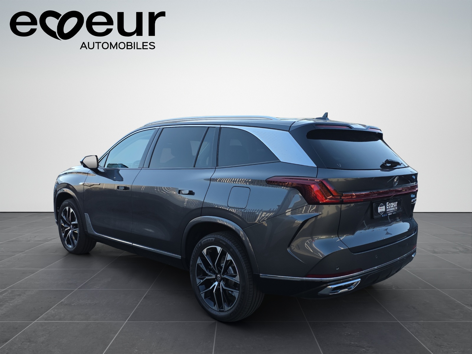 MG S9 PHEV Premium DEMO-image-3