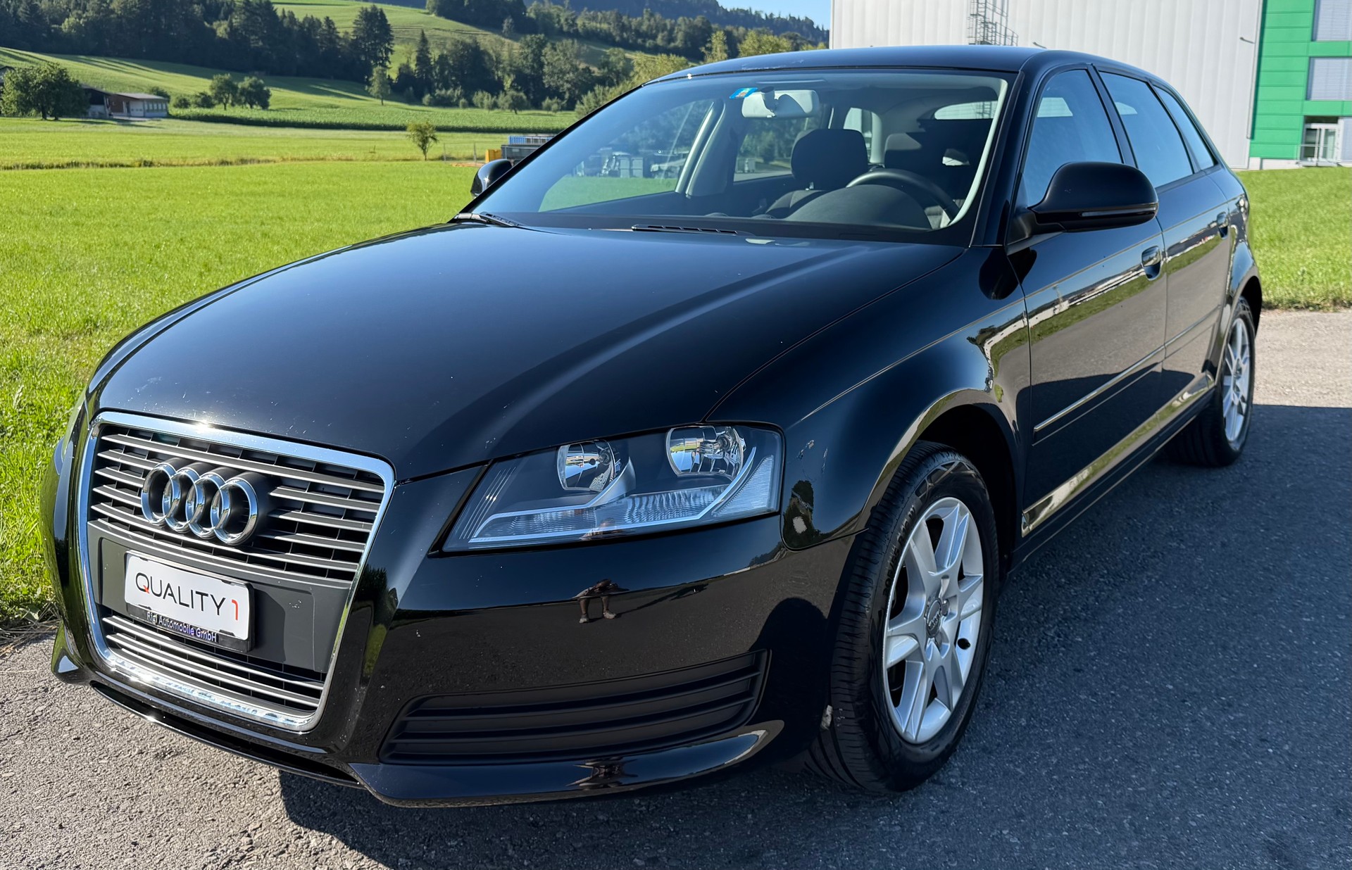 AUDI A3 Sportback 1.4 TFSI Ambition-image-0
