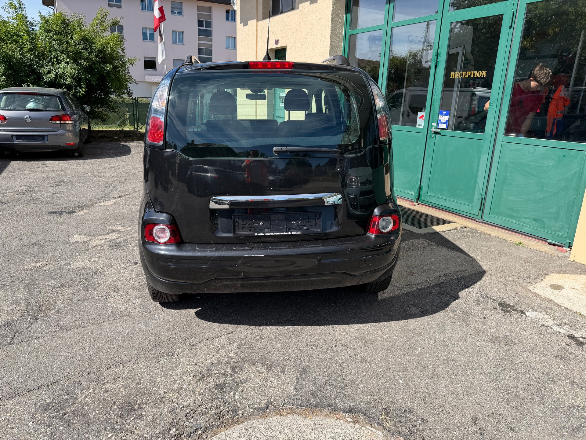 CITROEN C3 Picasso 1.4i 16V Chic (SX)-image-3