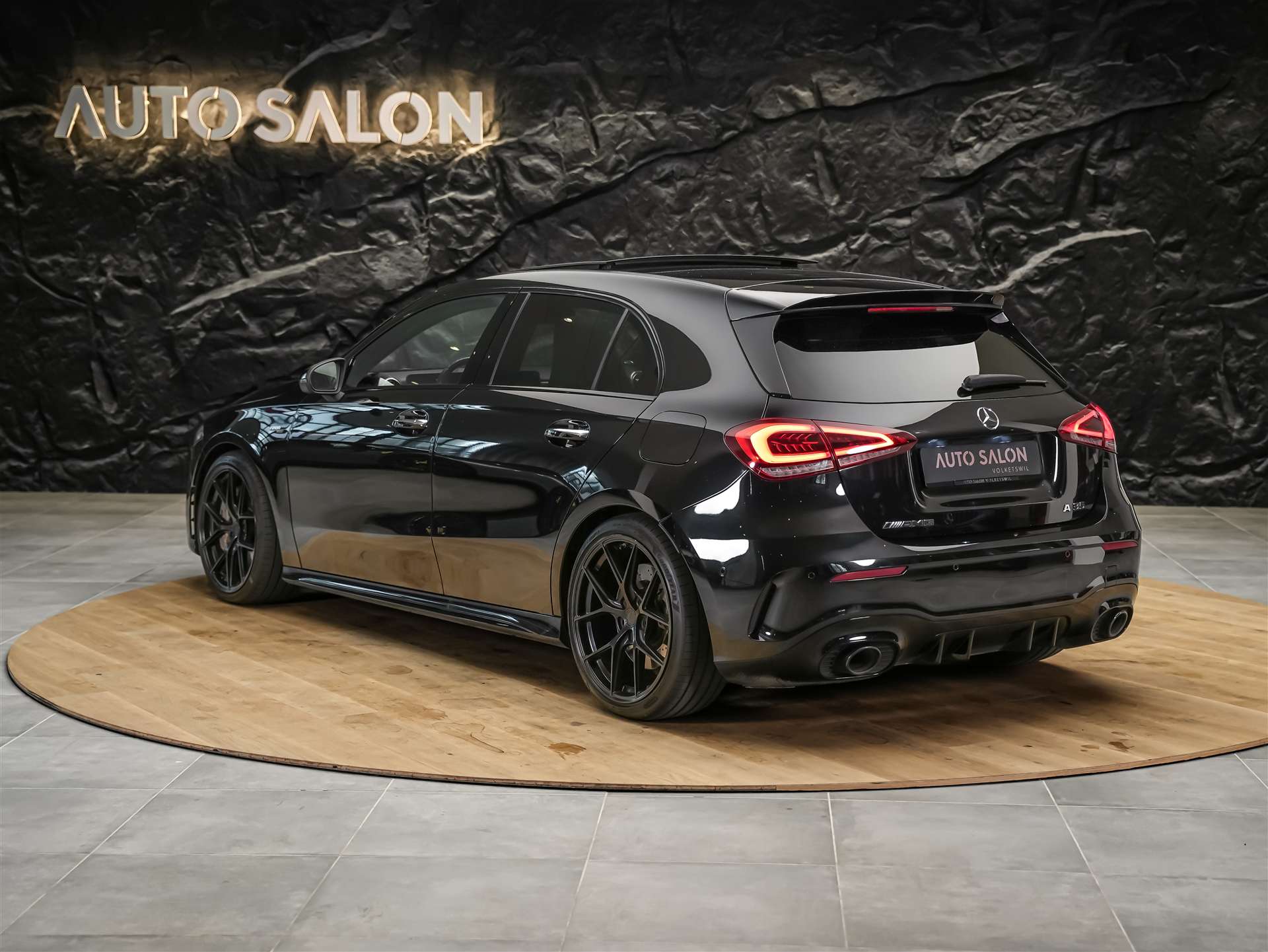 MERCEDES-BENZ A 35 AMG 4Matic Speedshift *CH Auto*Panorama*Burmester*El. Sitze mit Memory*-showroom-element-2