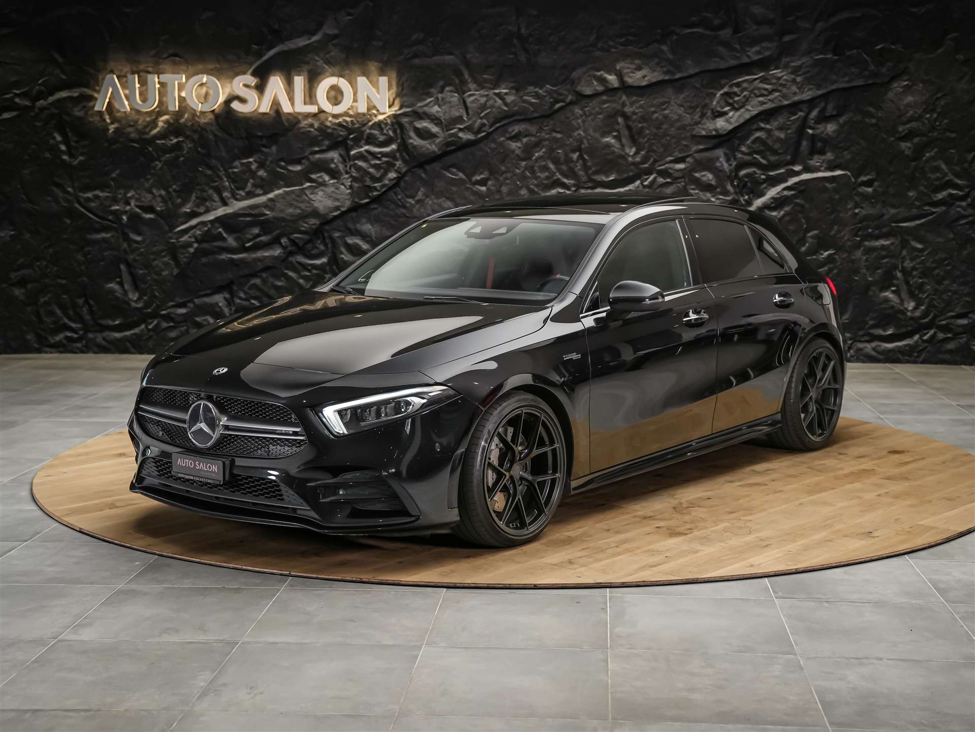 MERCEDES-BENZ A 35 AMG 4Matic Speedshift *CH Auto*Panorama*Burmester*El. Sitze mit Memory*