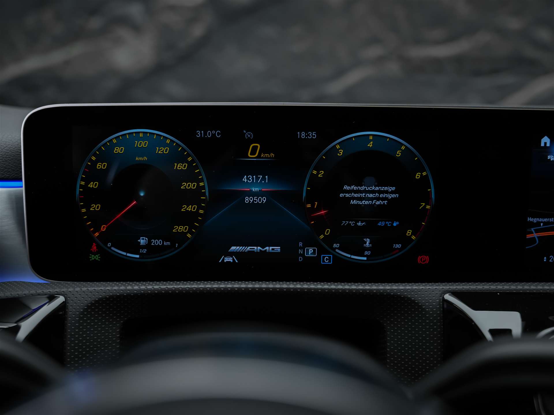 MERCEDES-BENZ A 35 AMG 4Matic Speedshift *CH Auto*Panorama*Burmester*El. Sitze mit Memory*-image-29