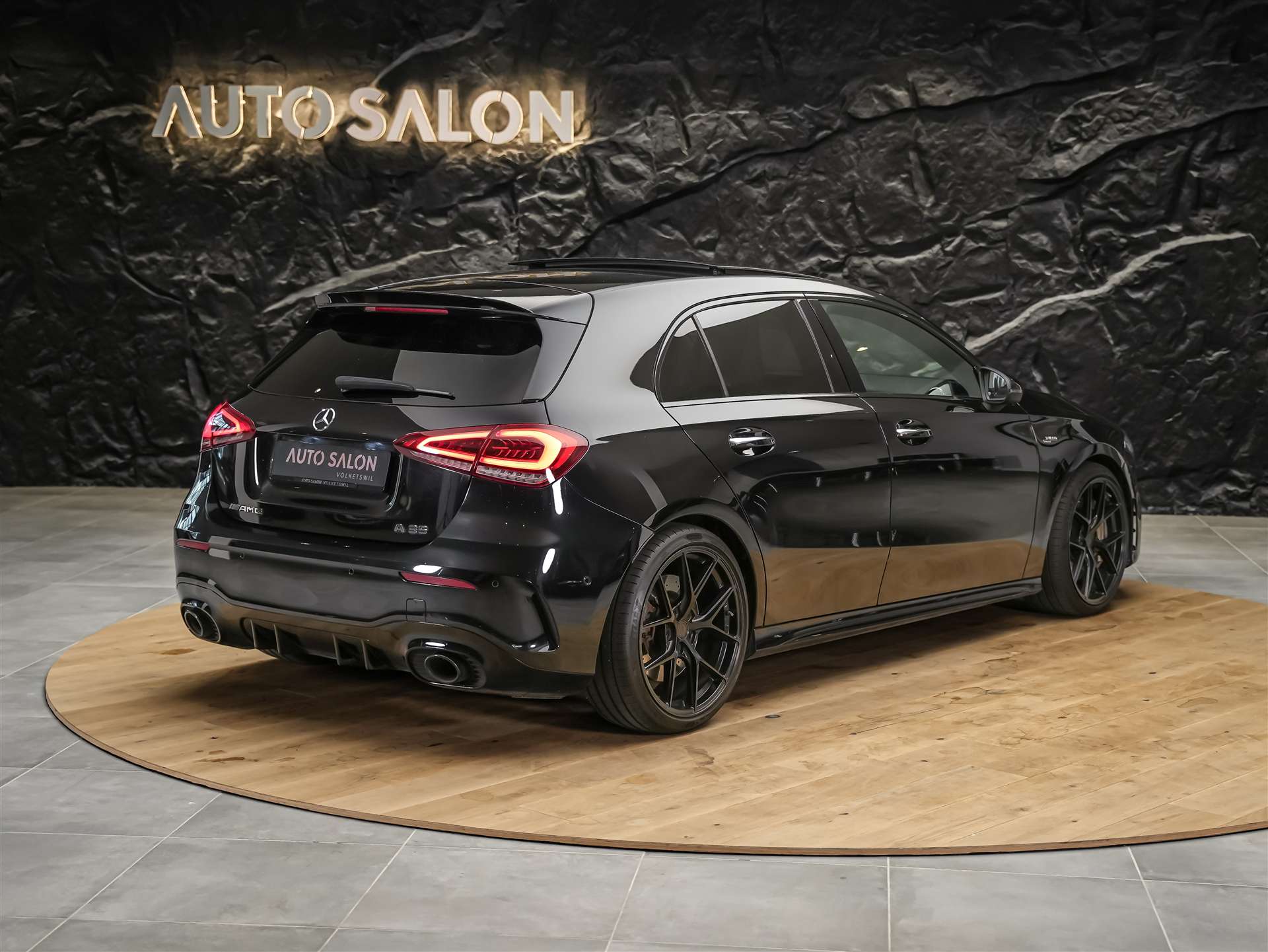 MERCEDES-BENZ A 35 AMG 4Matic Speedshift *CH Auto*Panorama*Burmester*El. Sitze mit Memory*-image-4