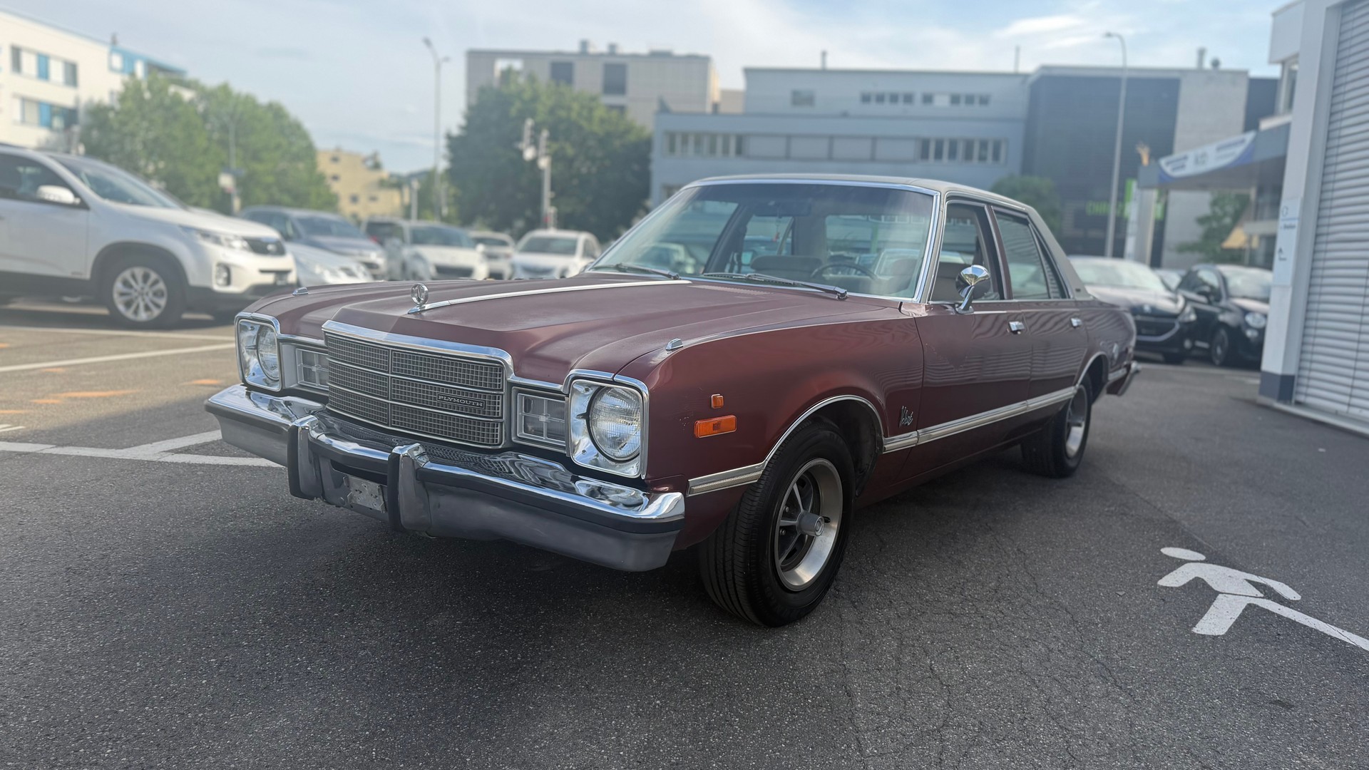 PLYMOUTH Volare-image-0