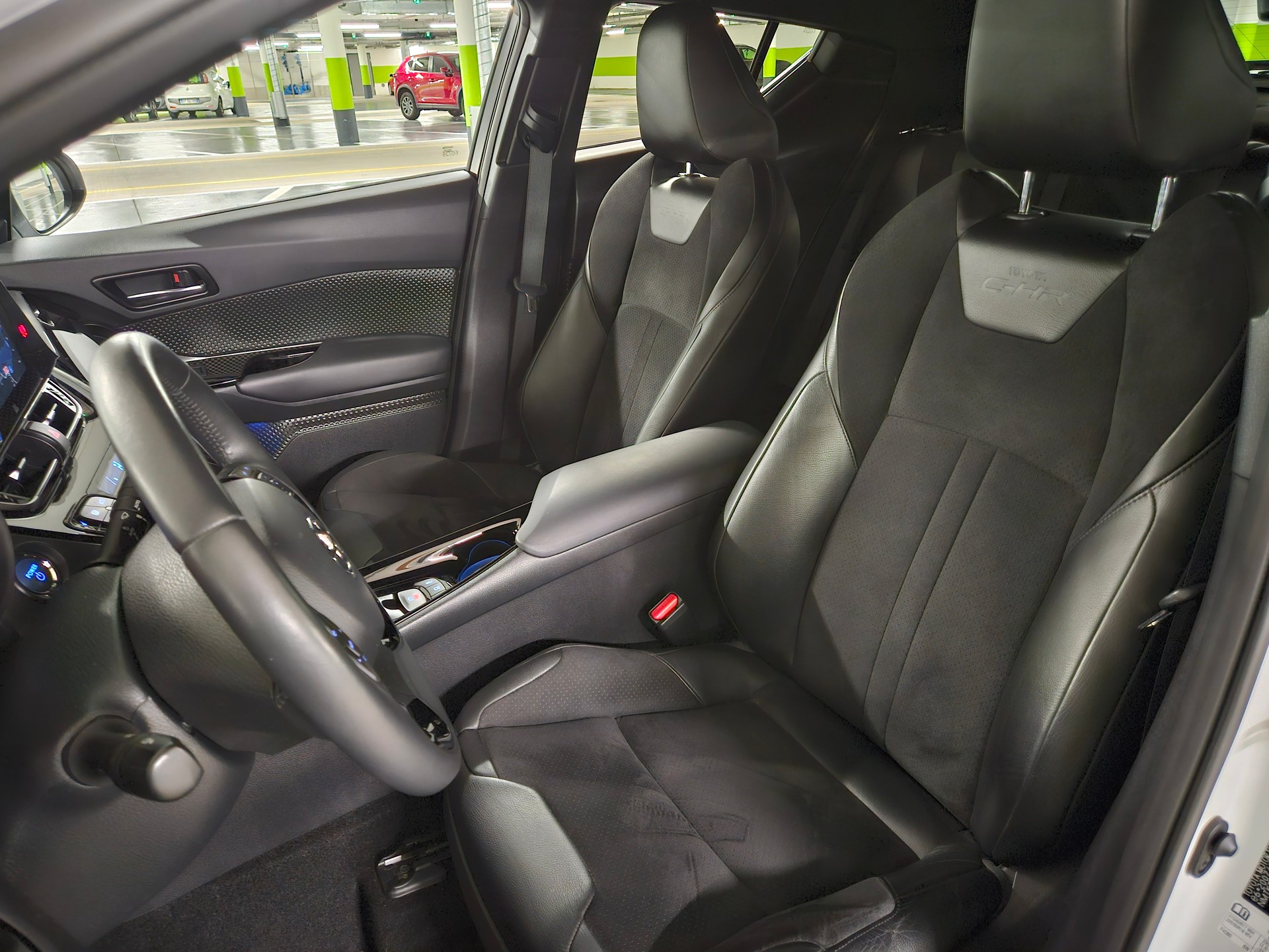 TOYOTA 2.0 VVTi HSD Move-image-11