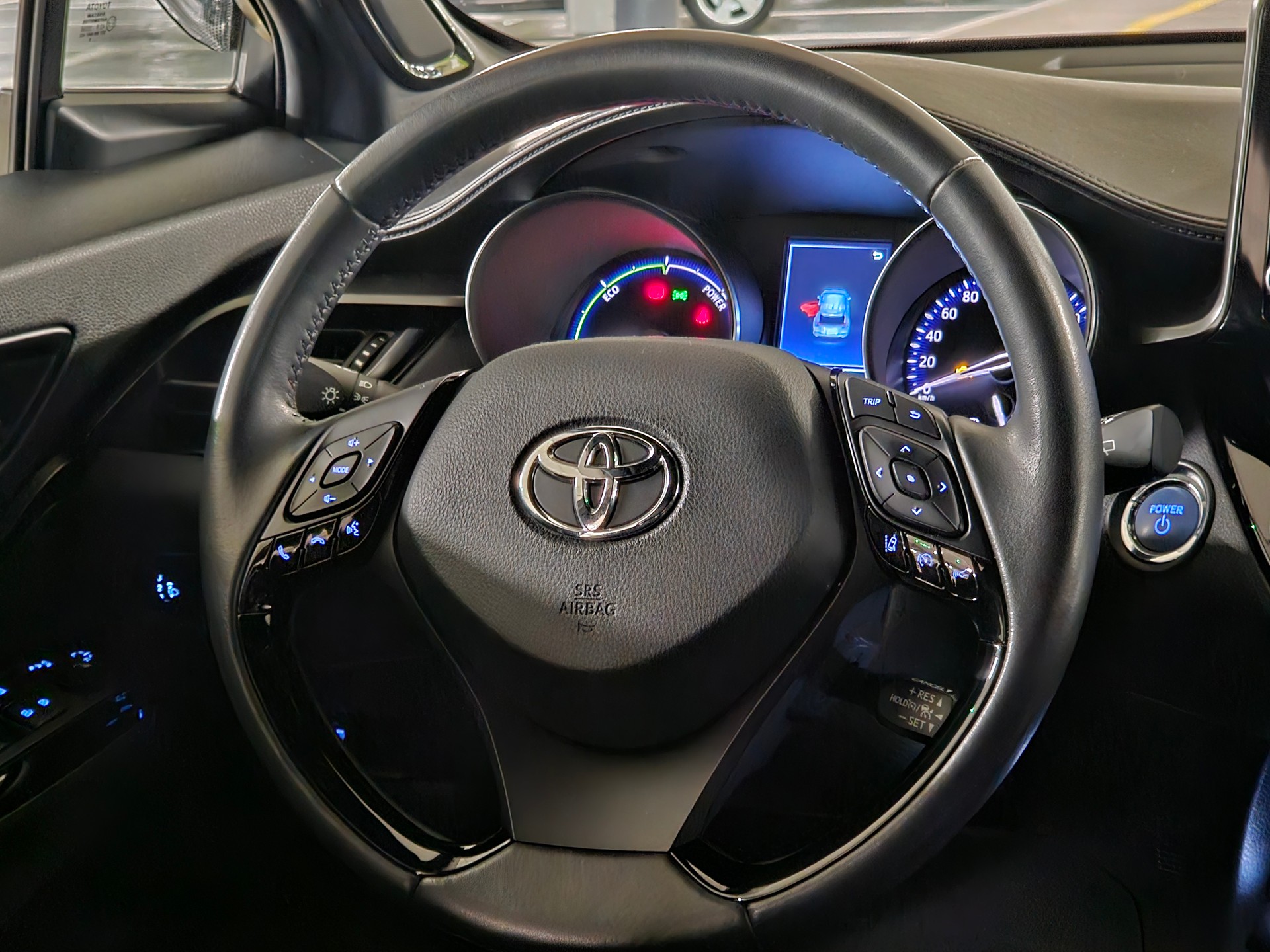 TOYOTA 2.0 VVTi HSD Move-image-10