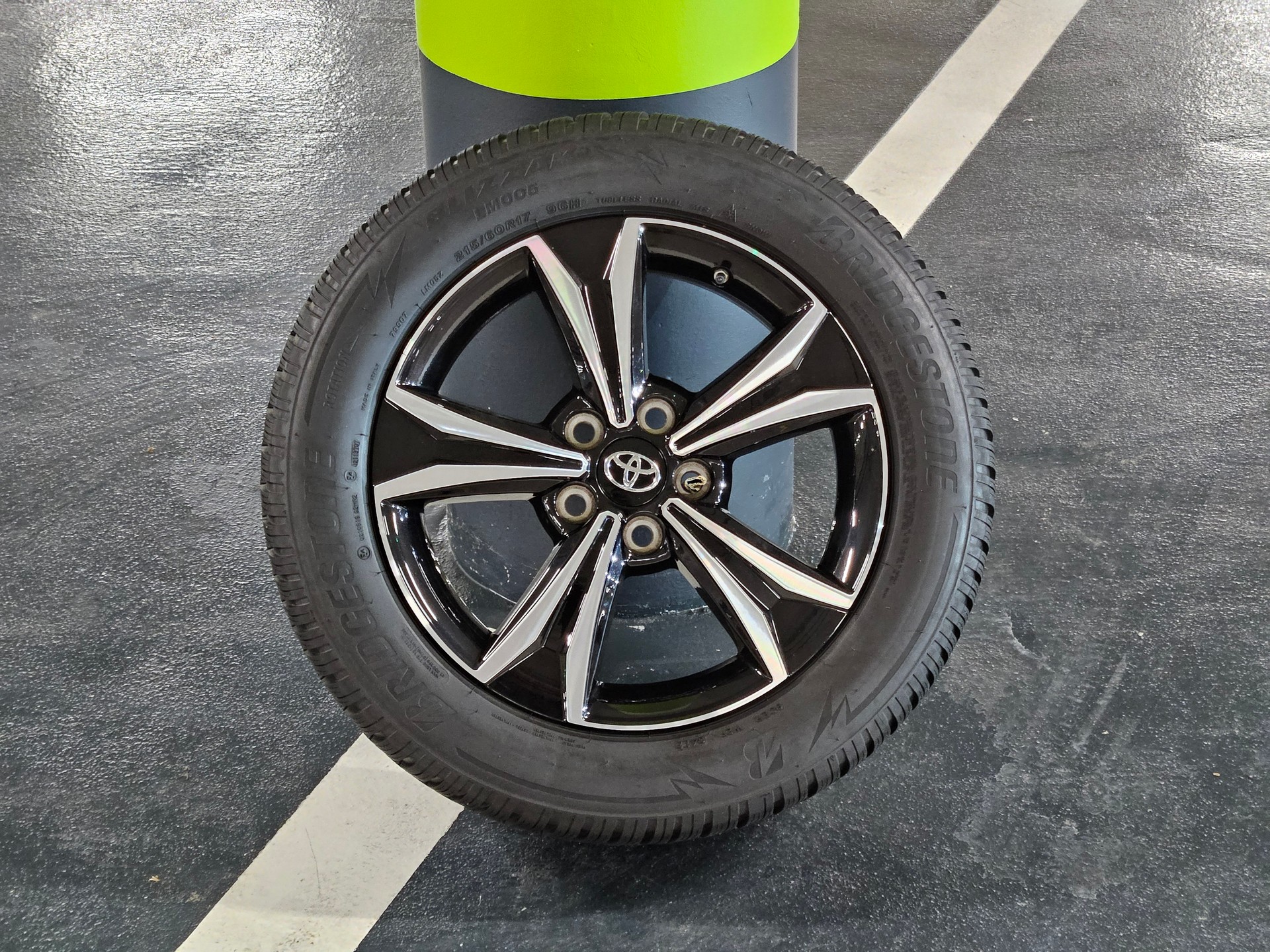 TOYOTA 2.0 VVTi HSD Move-image-17