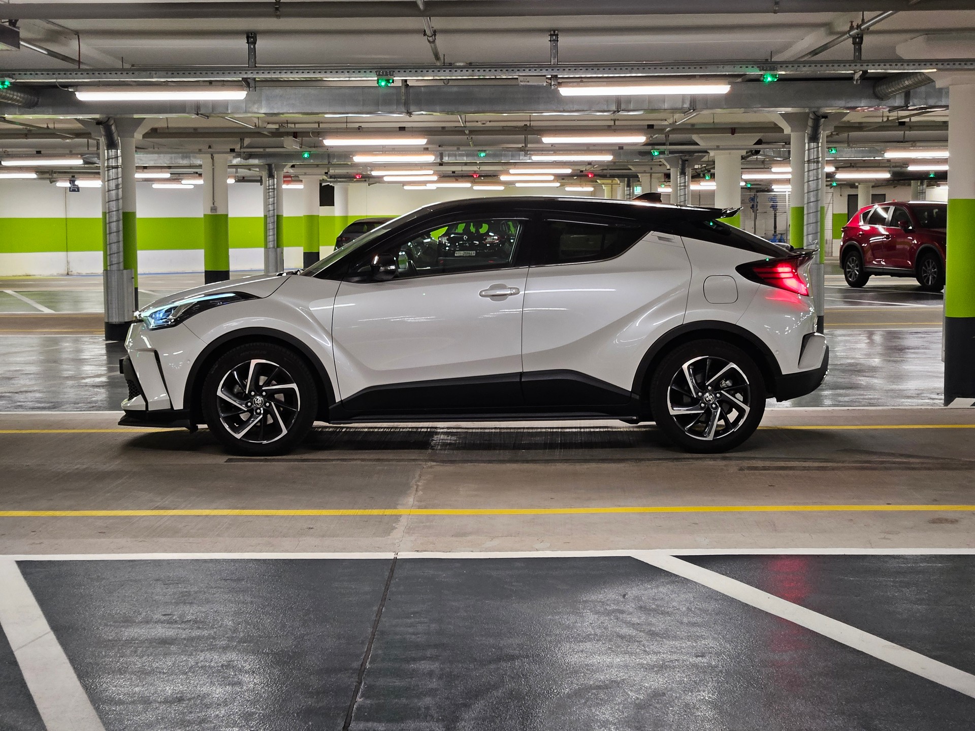 TOYOTA 2.0 VVTi HSD Move-image-1