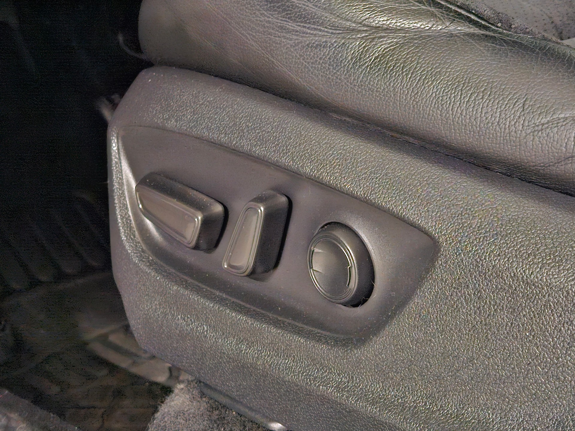 TOYOTA 2.0 VVTi HSD Move-image-13