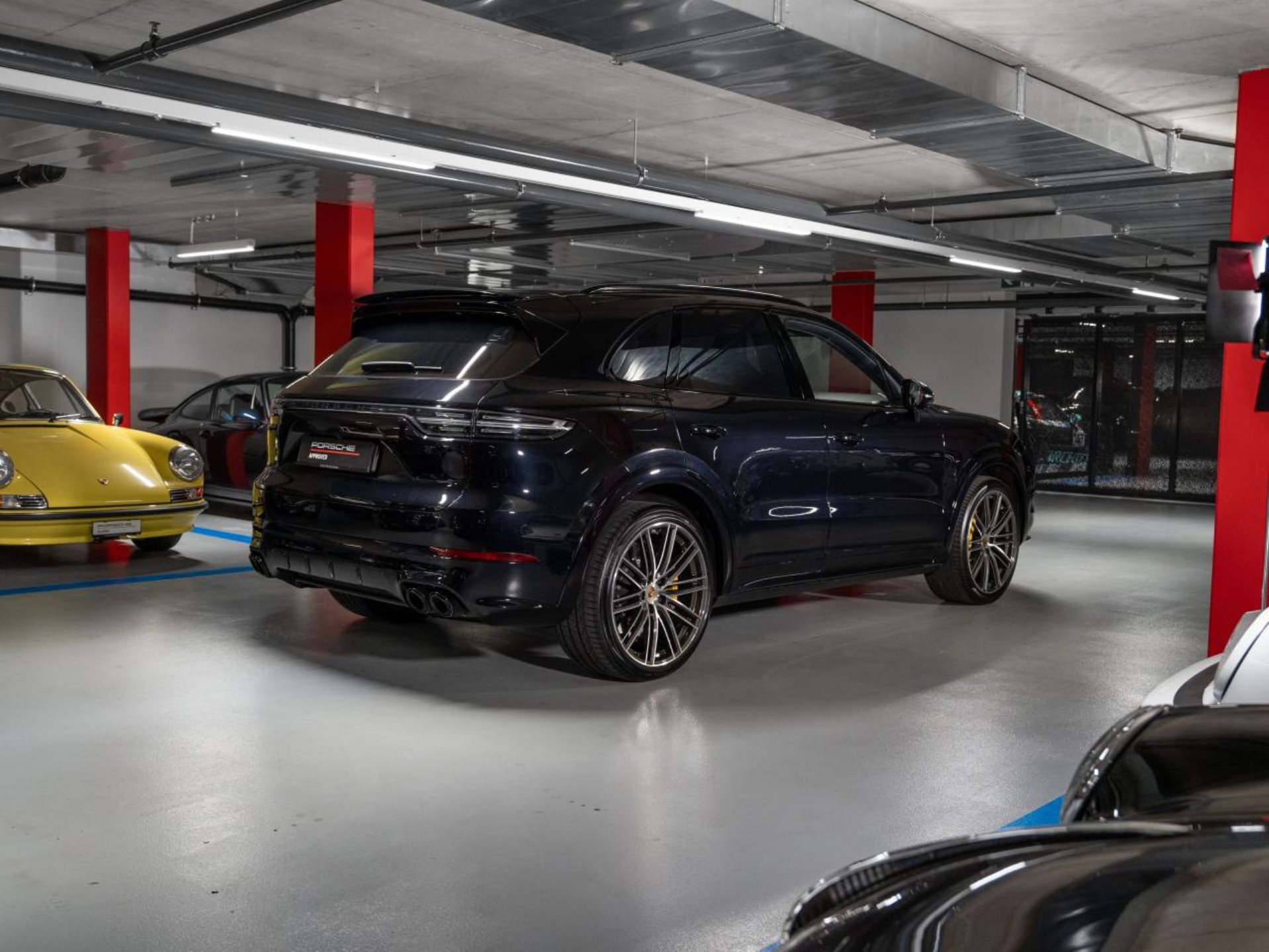 PORSCHE Cayenne Turbo S E-Hybrid-image-7