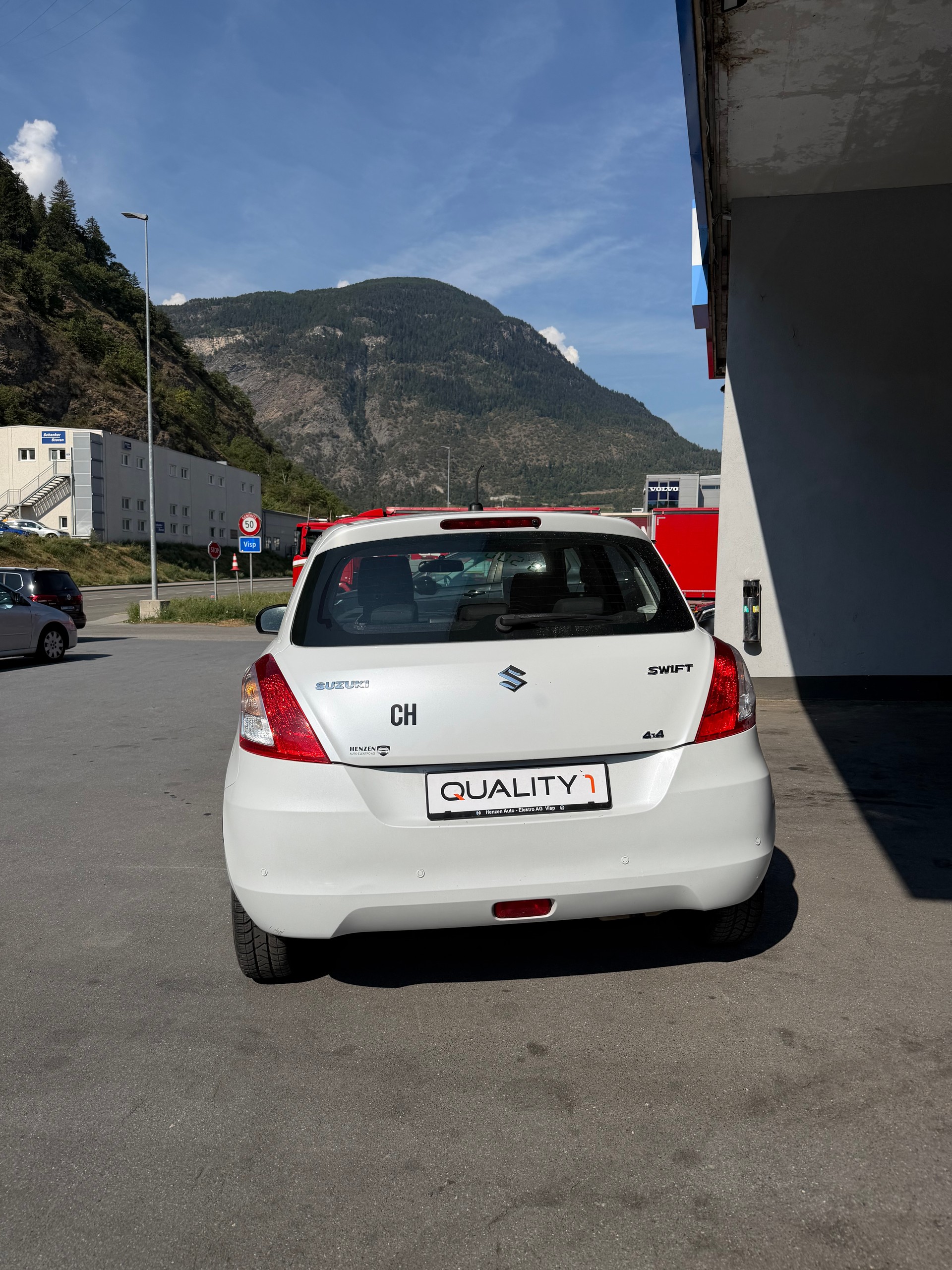SUZUKI Swift 1.2i 16V GL 4x4-image-4