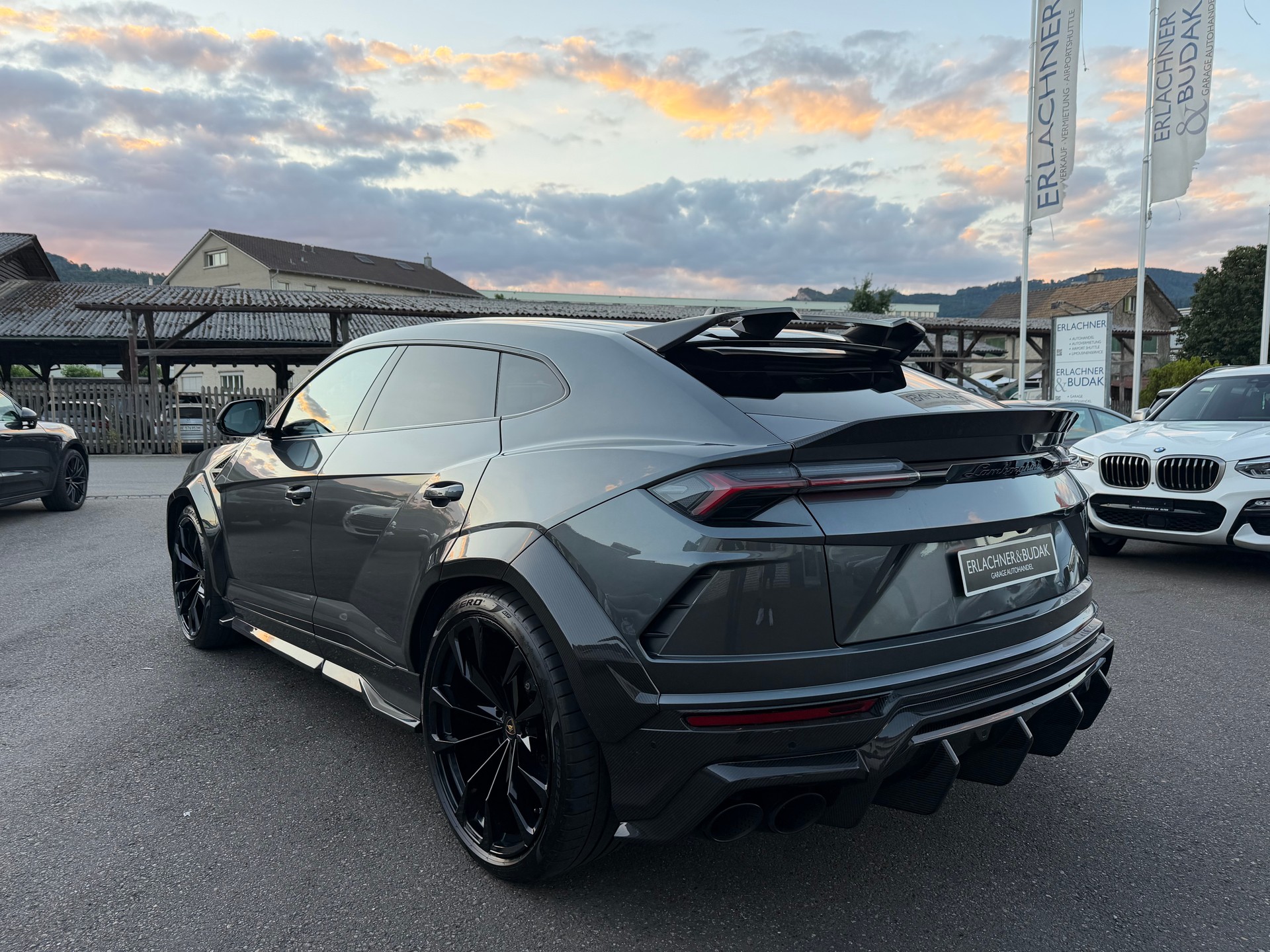 LAMBORGHINI Urus E-Gear-image-2
