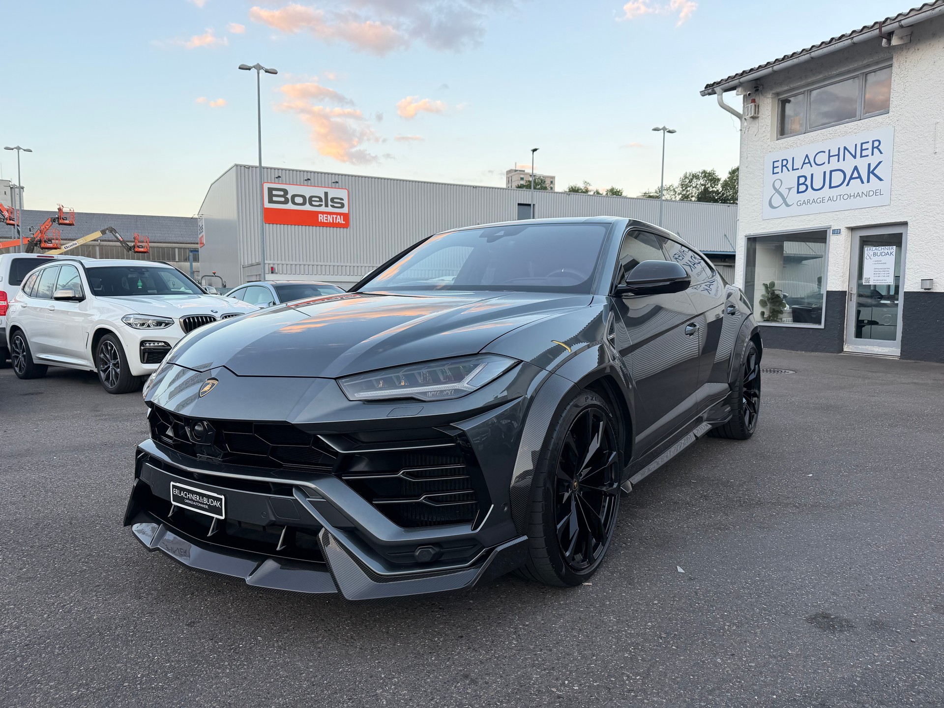 LAMBORGHINI Urus E-Gear-image-1