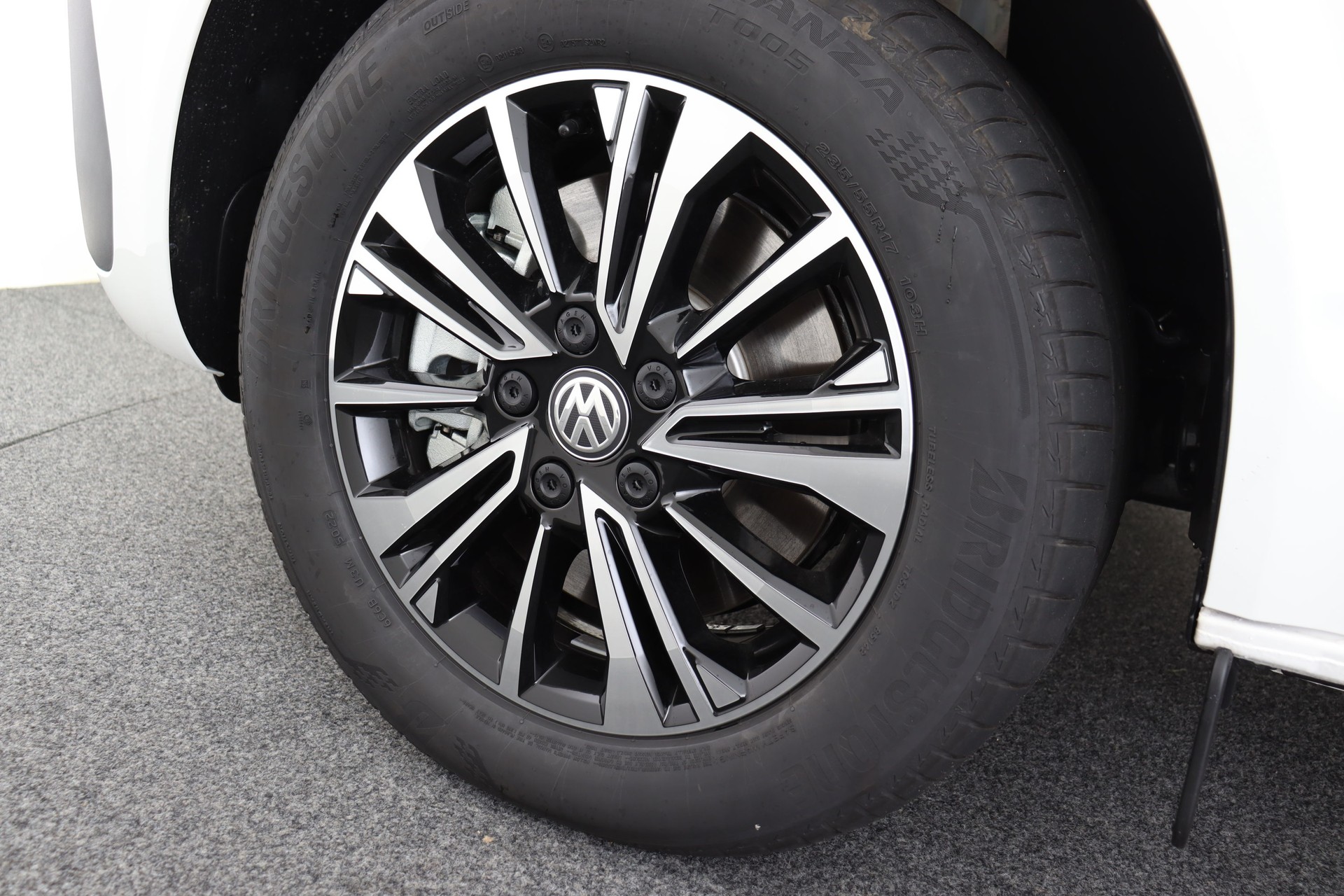 VW T6.1 California 2.0 Bi-TDI Beach Liberty 4Motion DSG-image-8