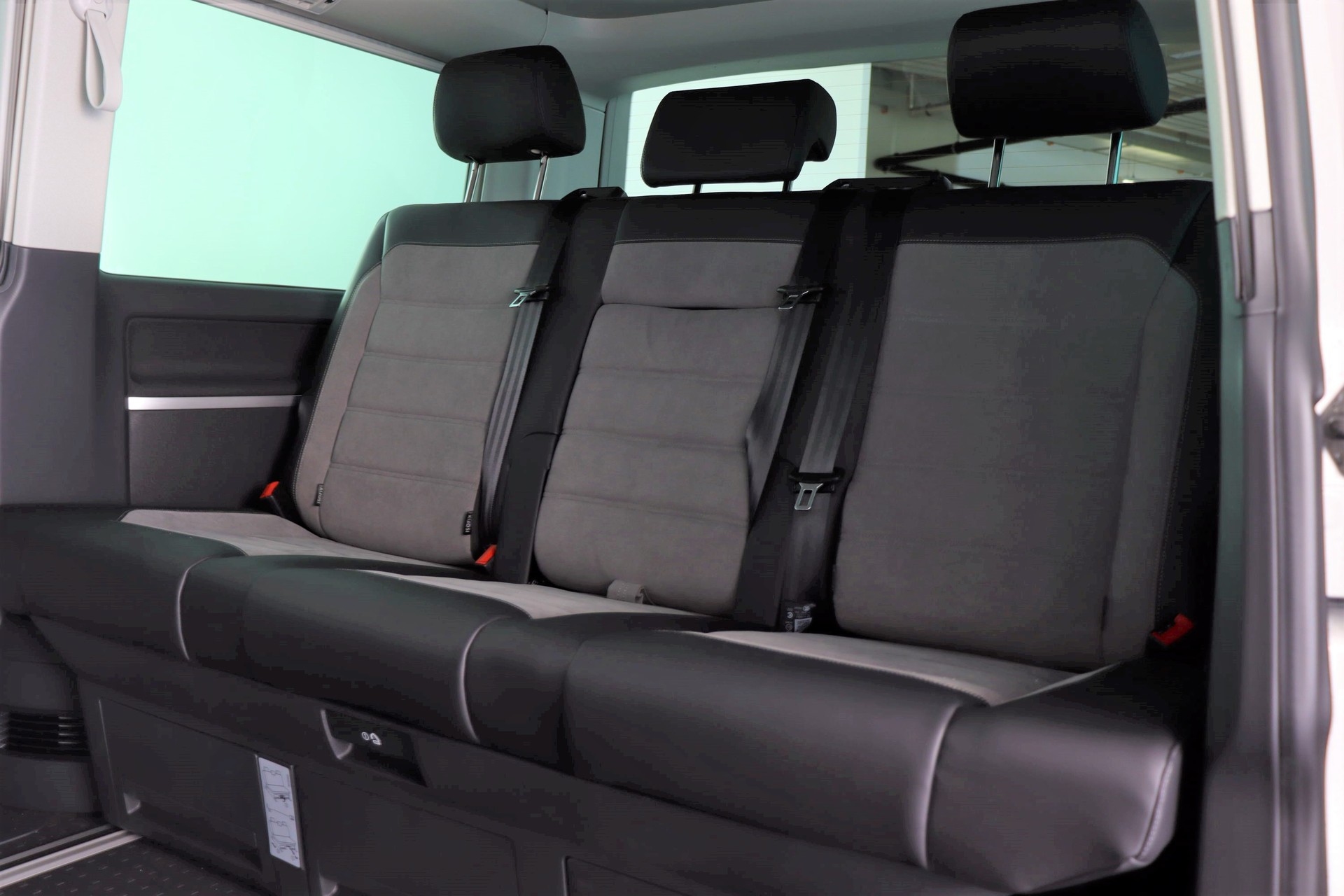 VW T6.1 California 2.0 Bi-TDI Beach Liberty 4Motion DSG-image-12