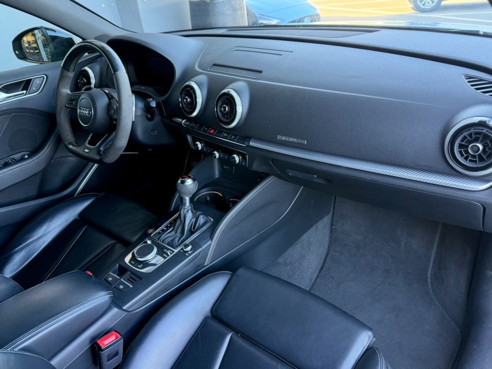 AUDI RS3 Sportback 2.5 TSi quattro-image-9
