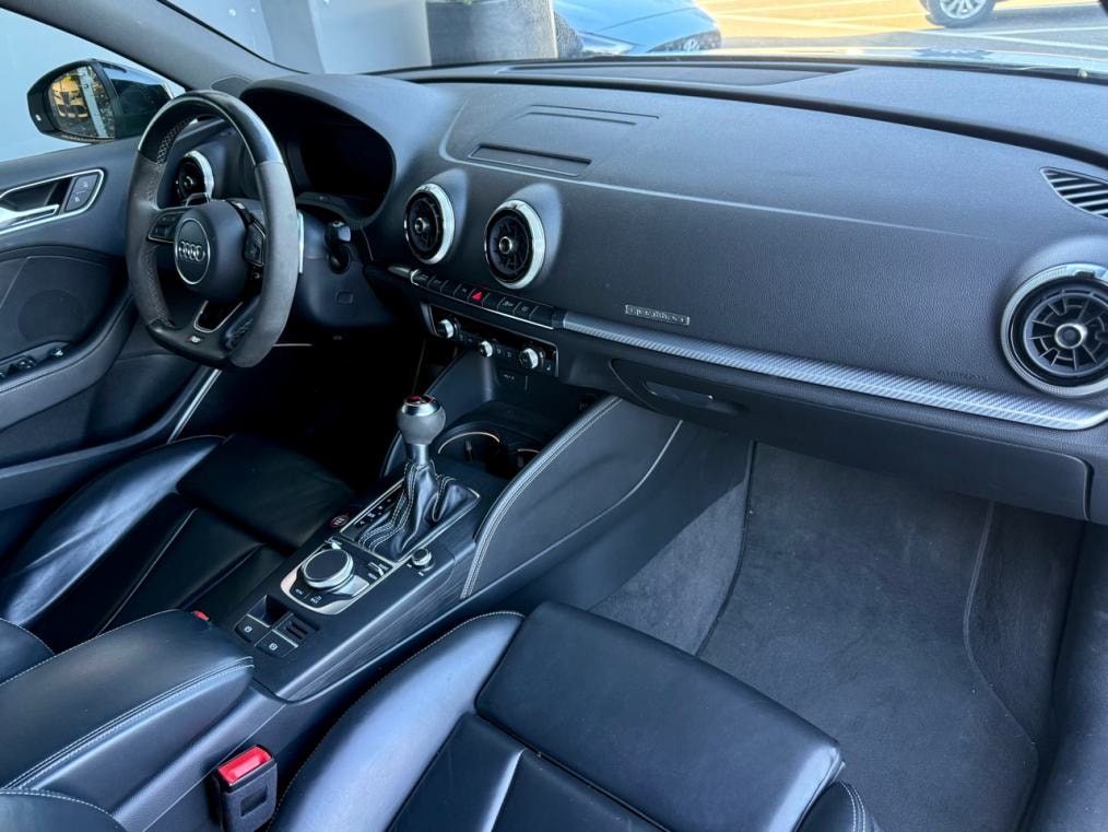 AUDI RS3 Sportback 2.5 TSi quattro-image-9