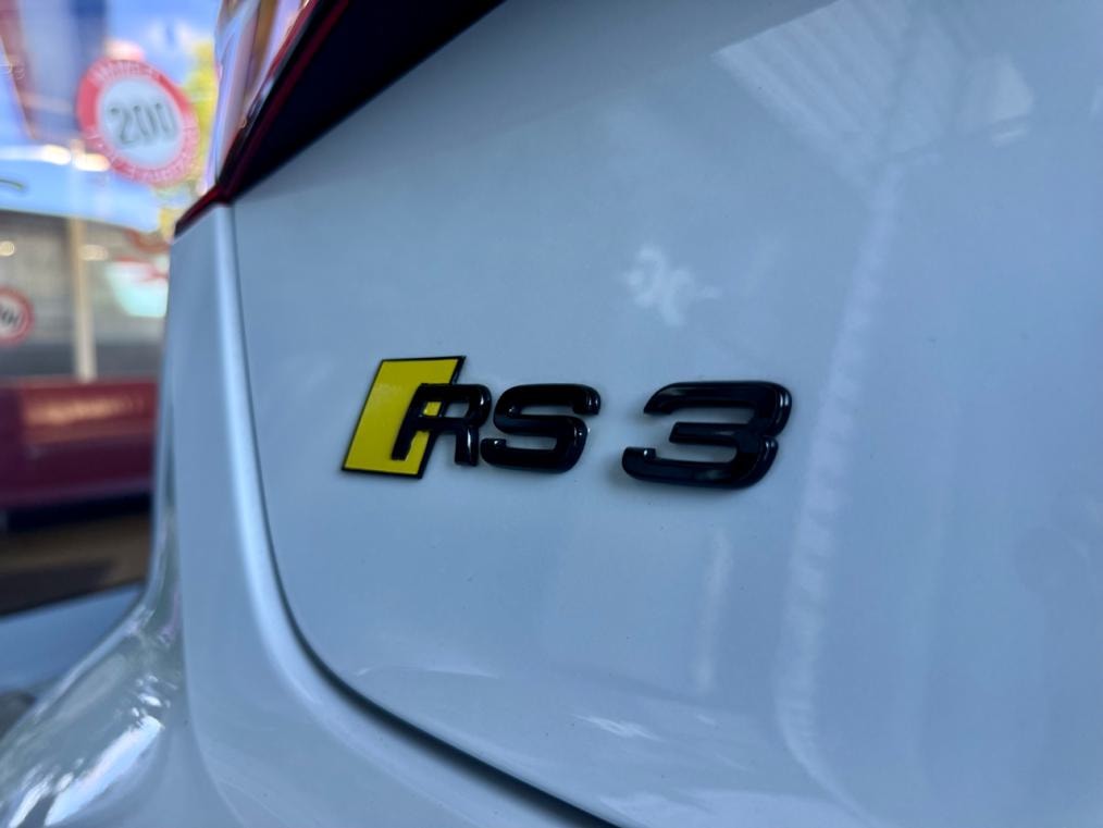 AUDI RS3 Sportback 2.5 TSi quattro-image-12