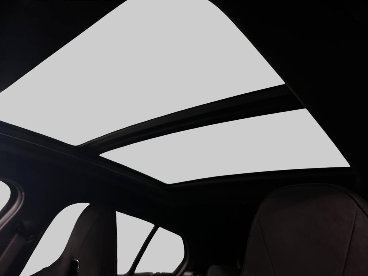 BMW M135i xDrive-image-16