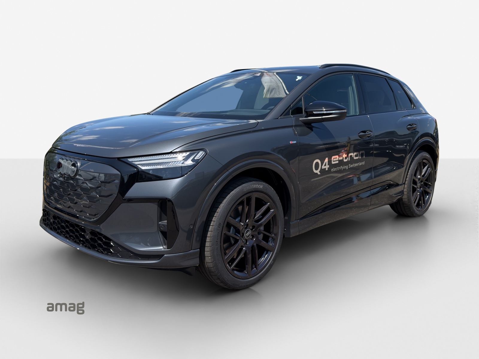 AUDI Q4 e-tron SUV quattro performance-image-0