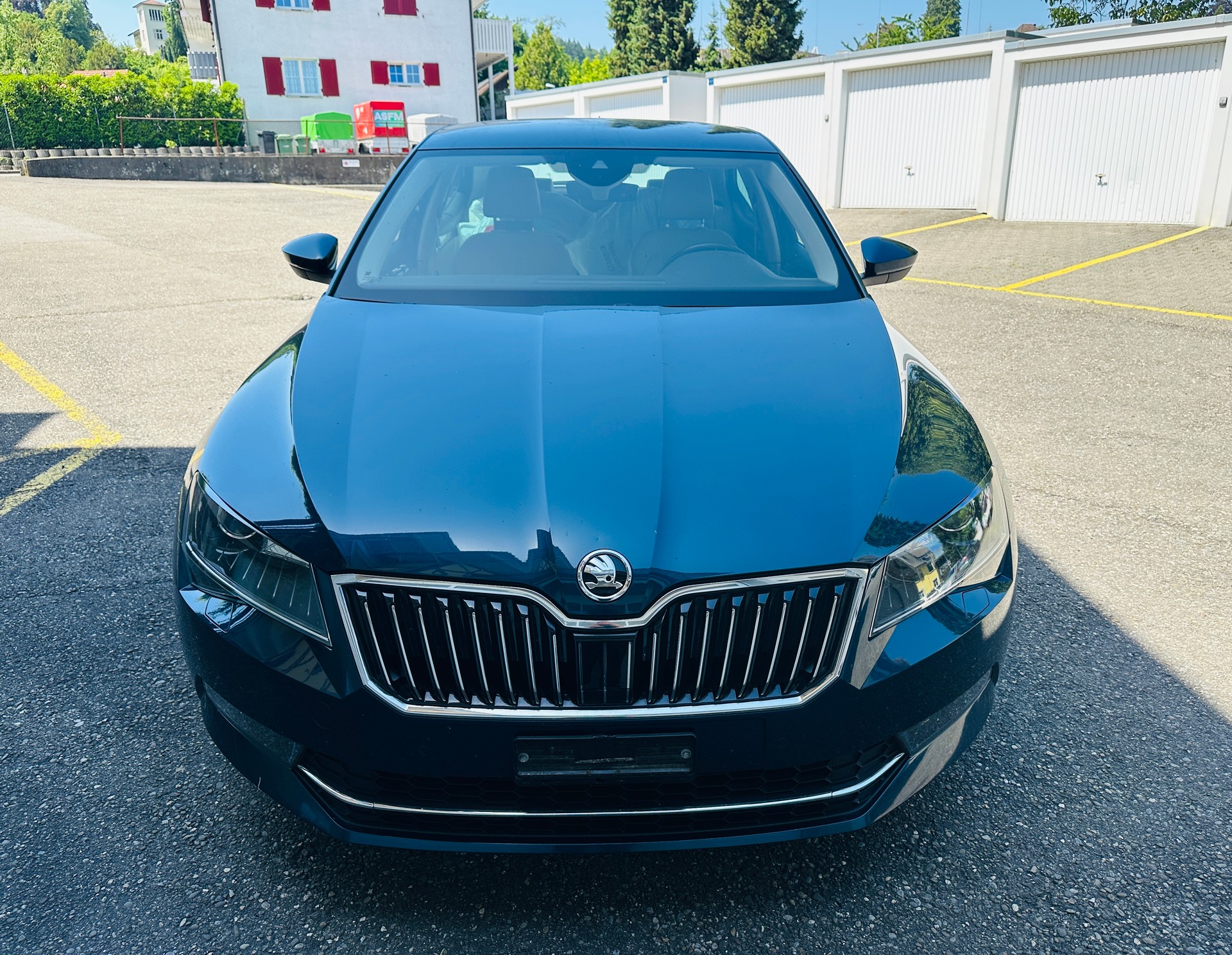 SKODA Superb 2.0TDi L&K 4x4 DSG-image-0