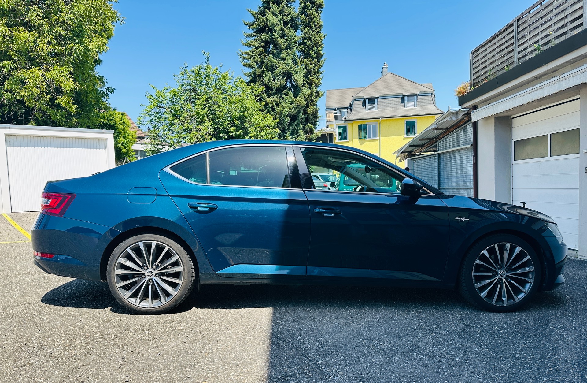 SKODA Superb 2.0TDi L&K 4x4 DSG-image-6