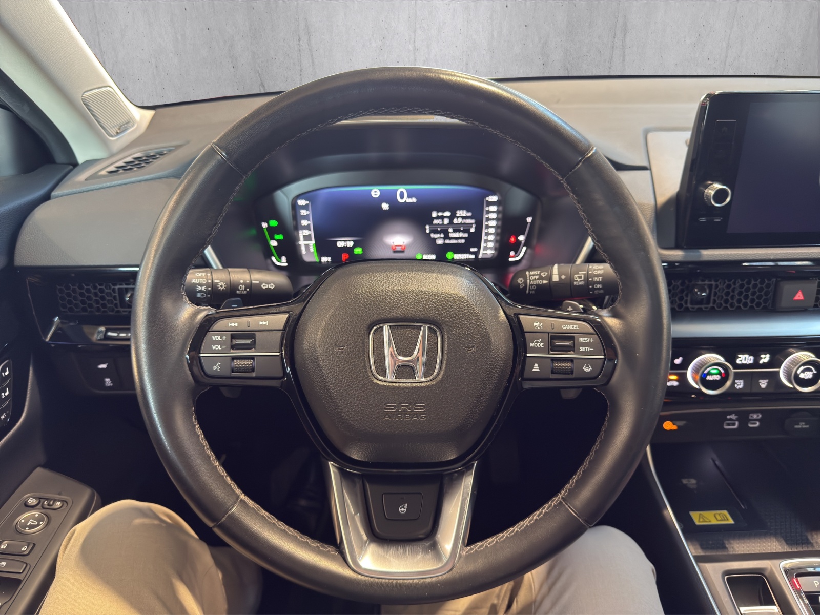 HONDA CR-V 2.0 i-MMD Advance 4WD-image-8