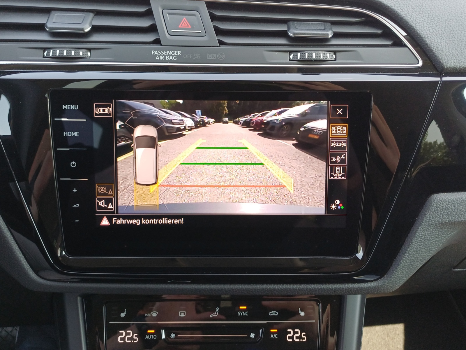 VW Touran 2.0 TDI BlueMotion Technology Highline DSG-image-15