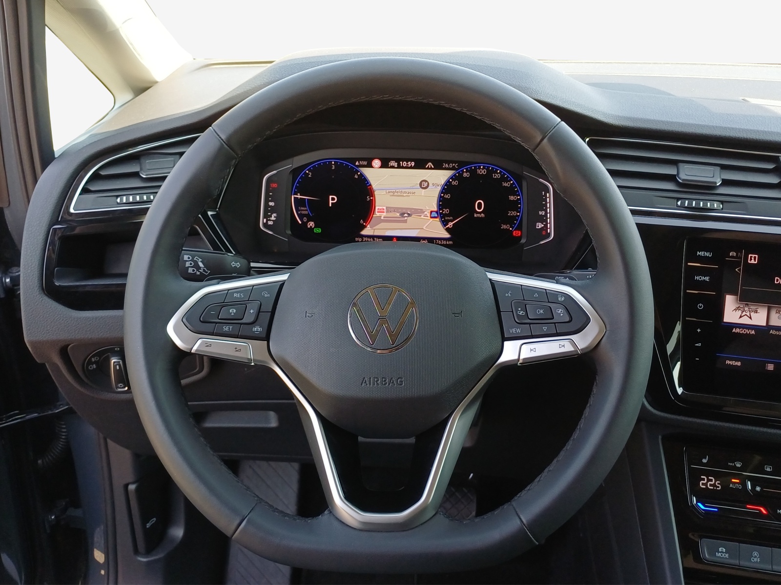 VW Touran 2.0 TDI BlueMotion Technology Highline DSG-image-9