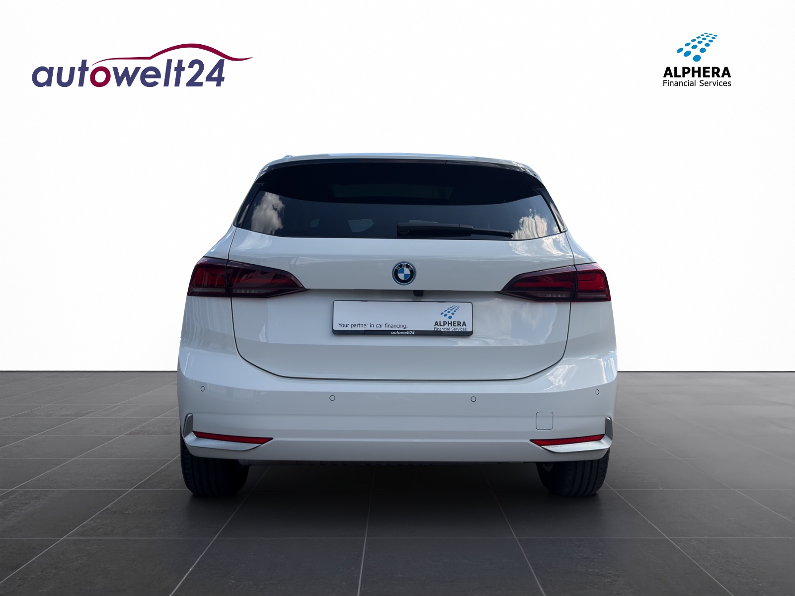 BMW 225e xDrive Active Tourer-image-5