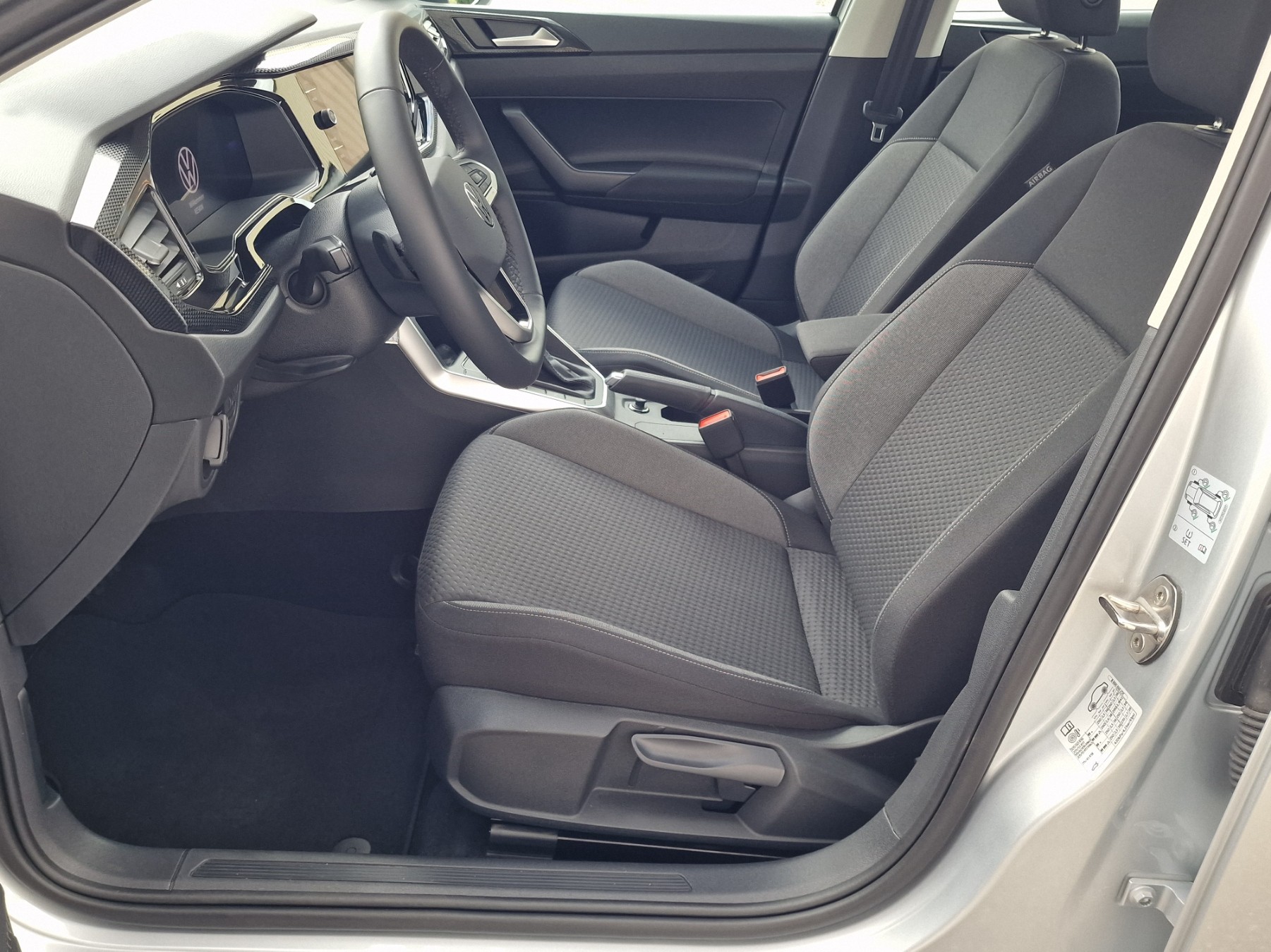 VW Taigo 1.0 TSI Life DSG-image-7