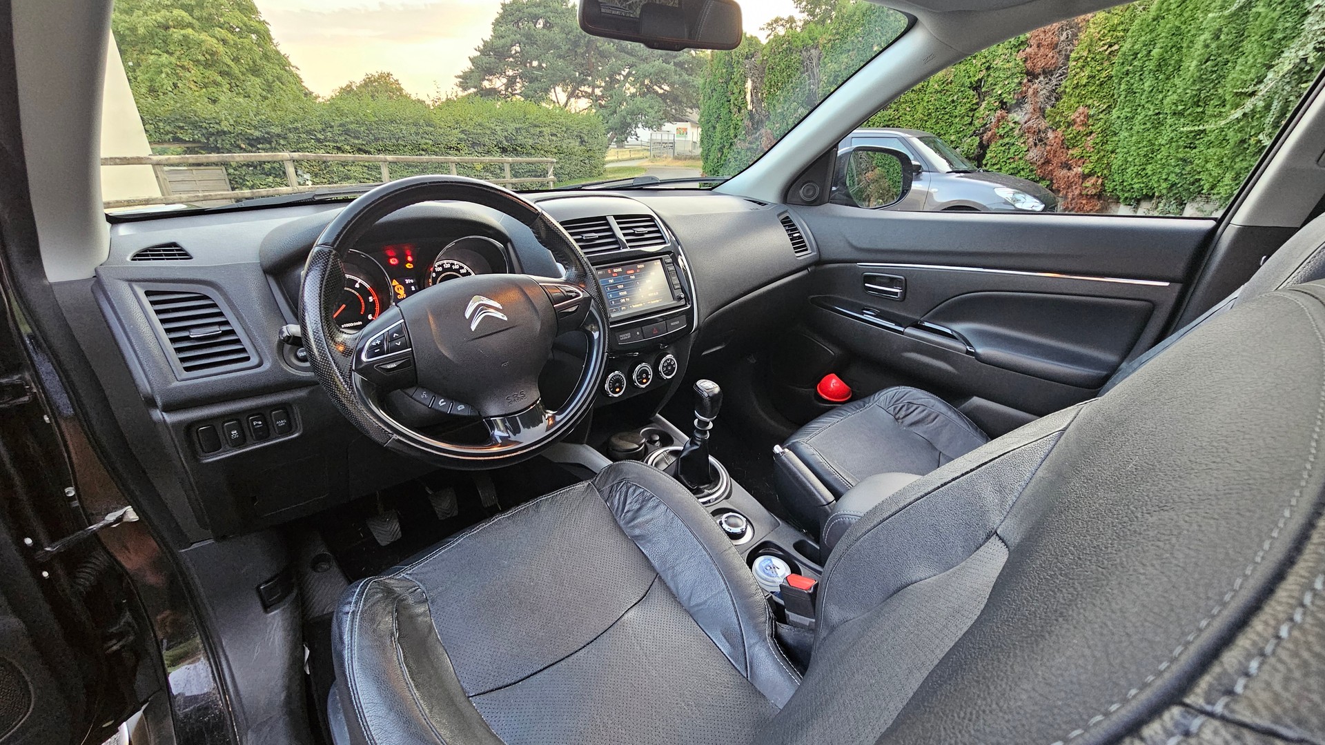 CITROEN 1.8 HDi 150 Exclusive 4WD S/S-image-5