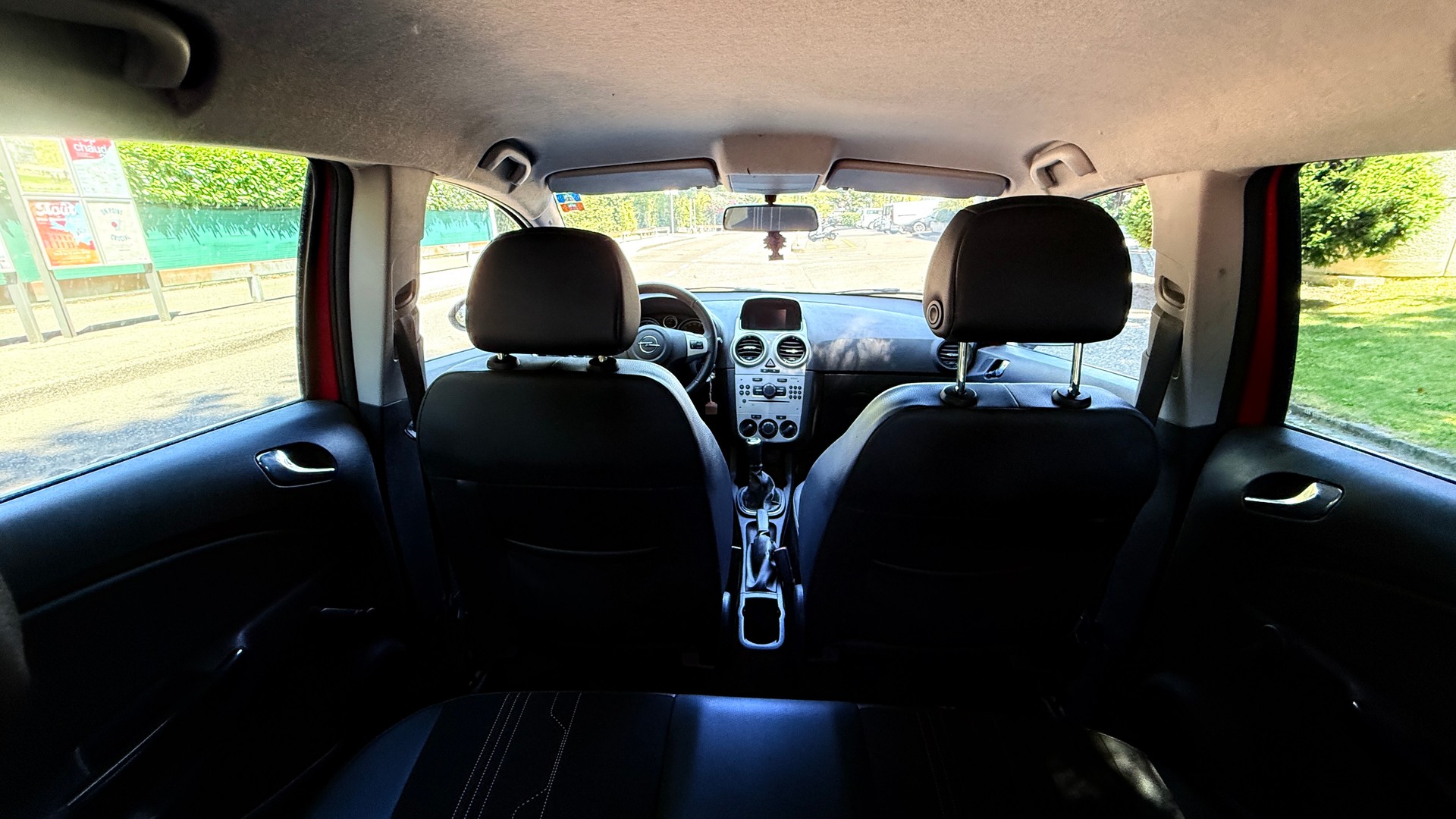 OPEL Corsa 1.4 TP Color Edition-image-7