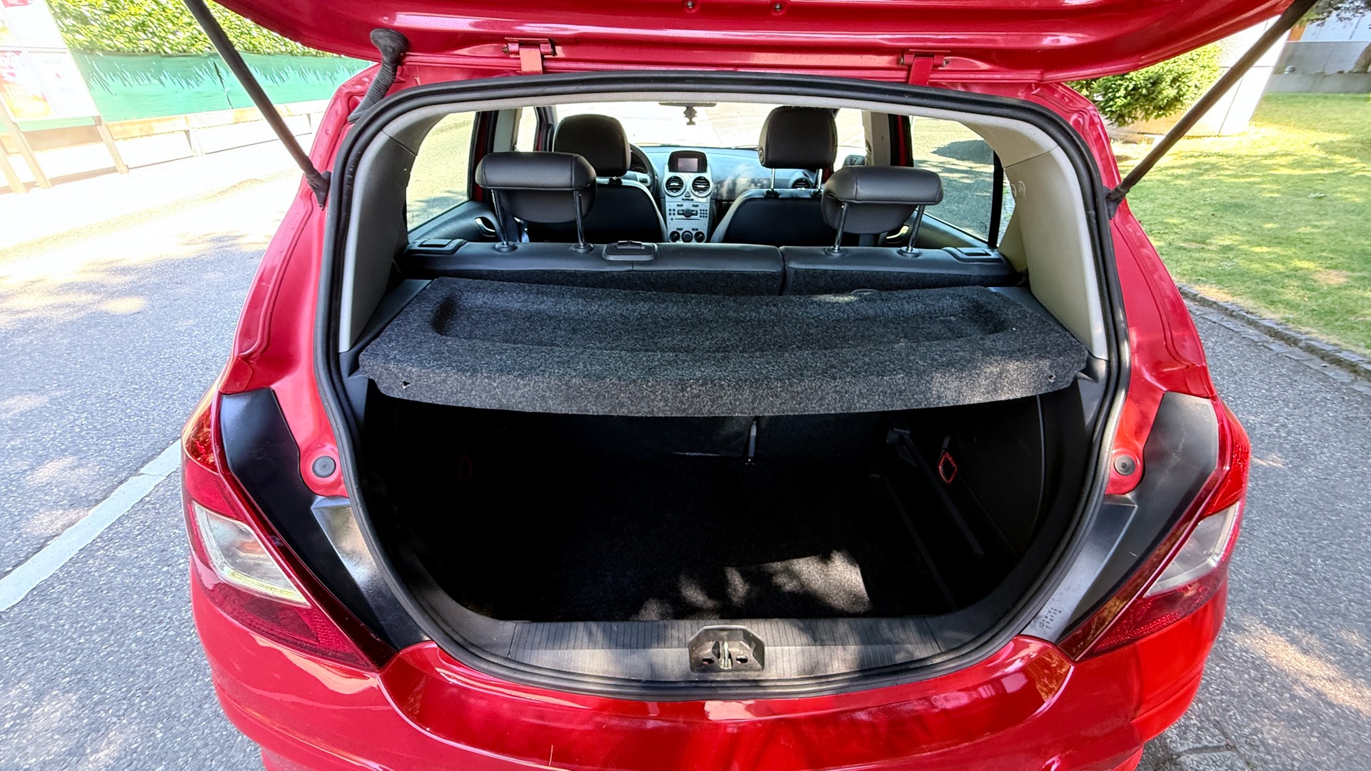 OPEL Corsa 1.4 TP Color Edition-image-6