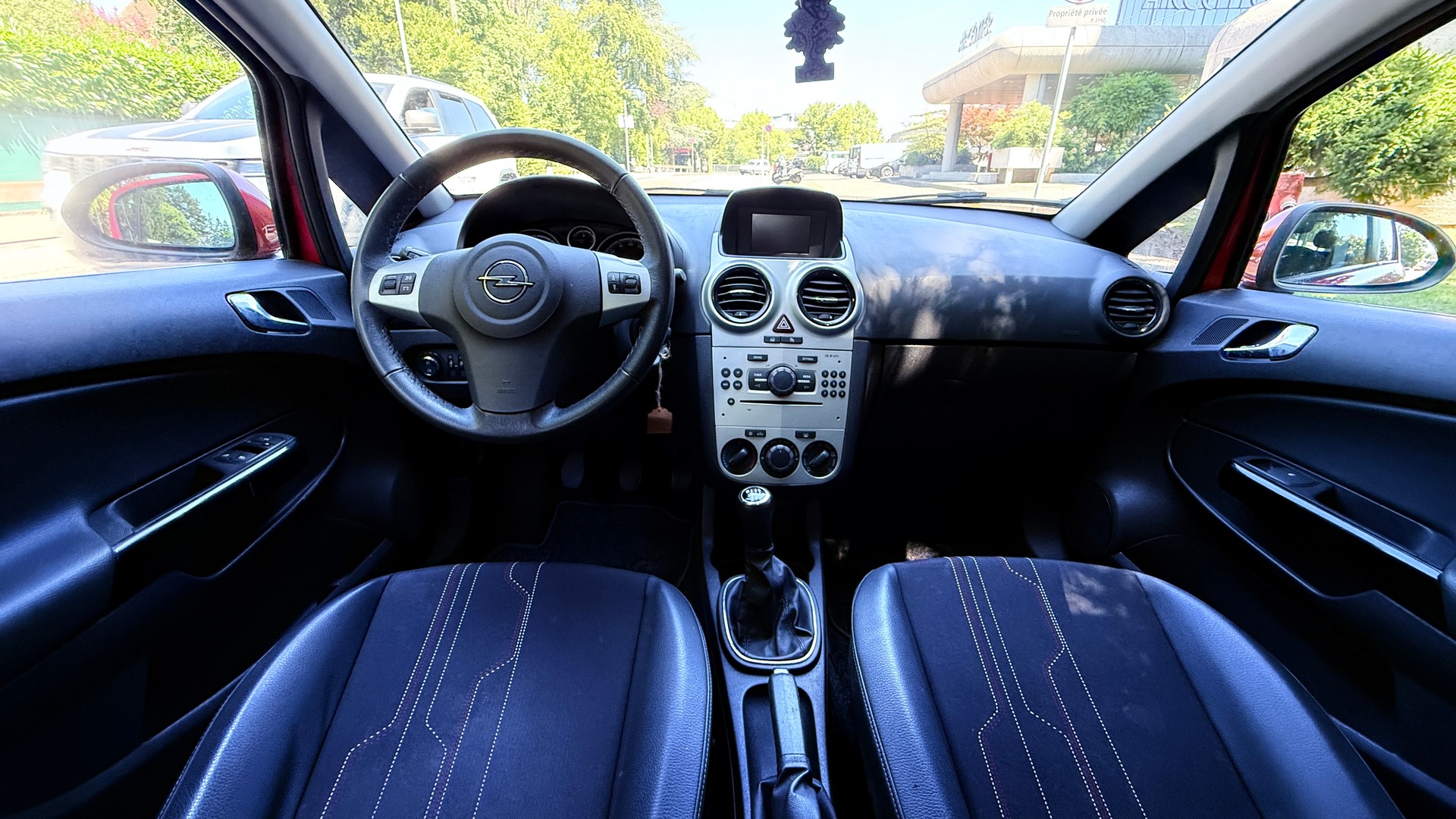 OPEL Corsa 1.4 TP Color Edition-image-8
