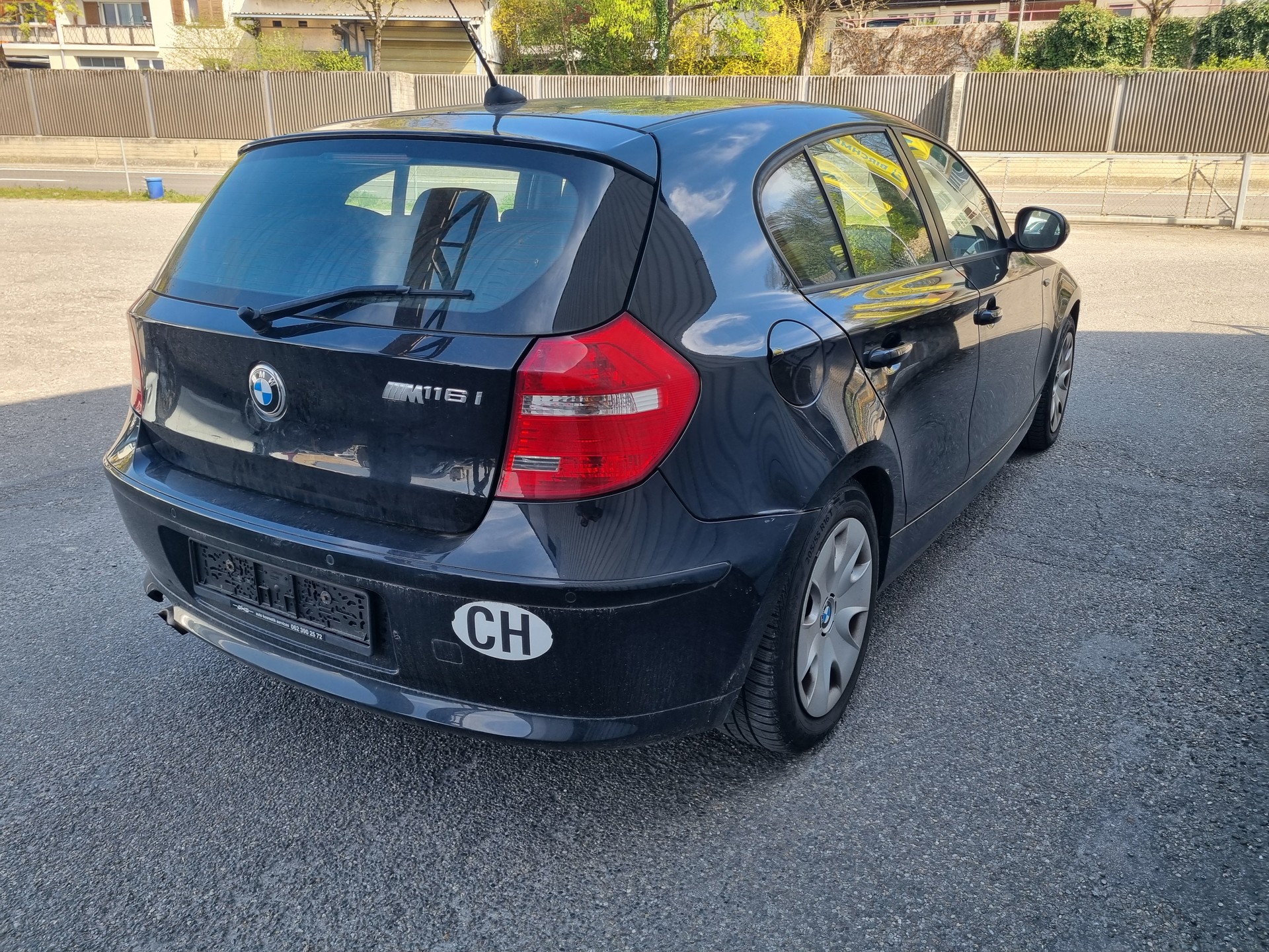 BMW 116i-image-3