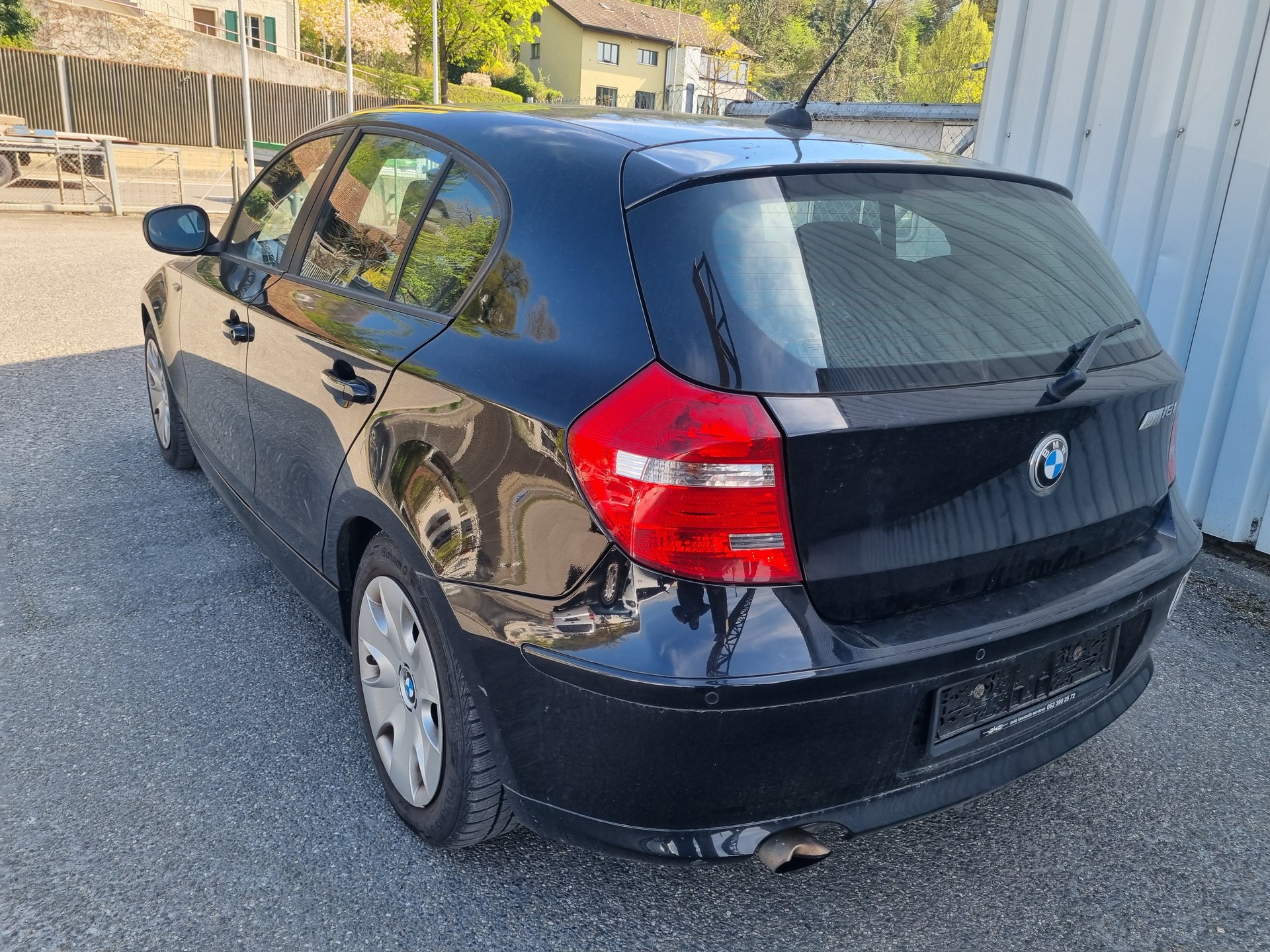 BMW 116i-image-4