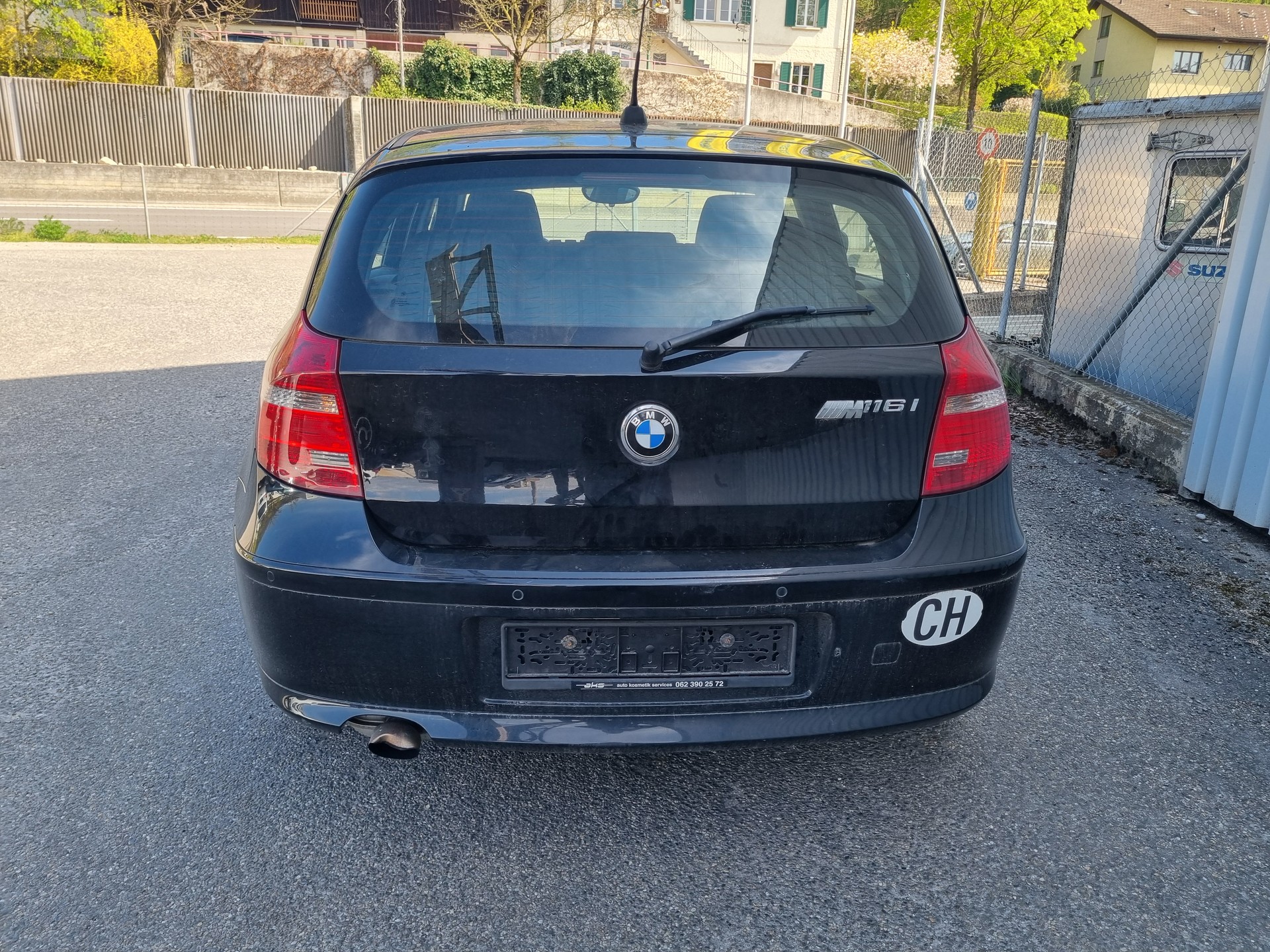 BMW 116i-image-2