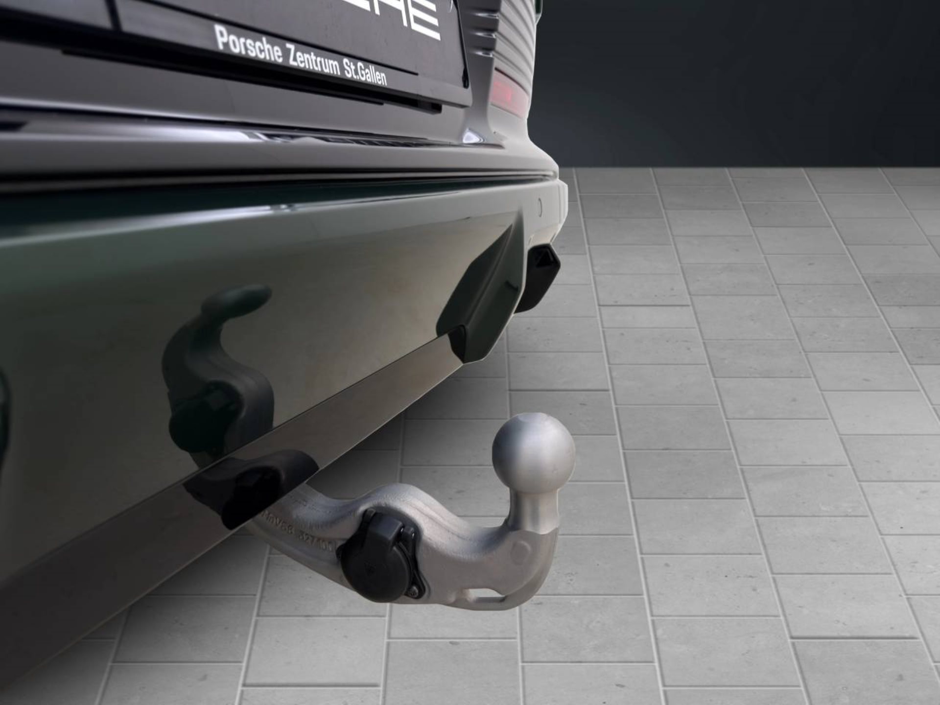 PORSCHE Cayenne Turbo Electric-image-9