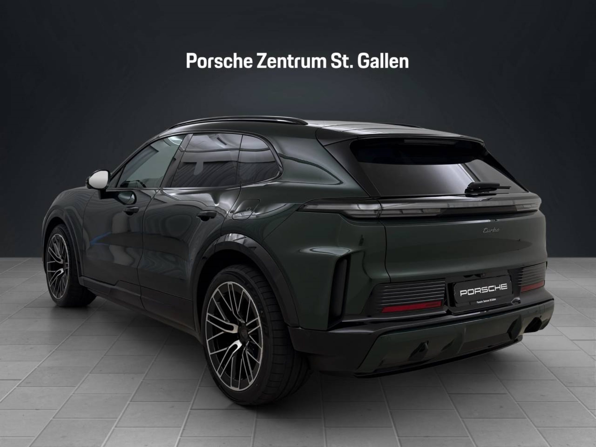 PORSCHE Cayenne Turbo Electric-image-5