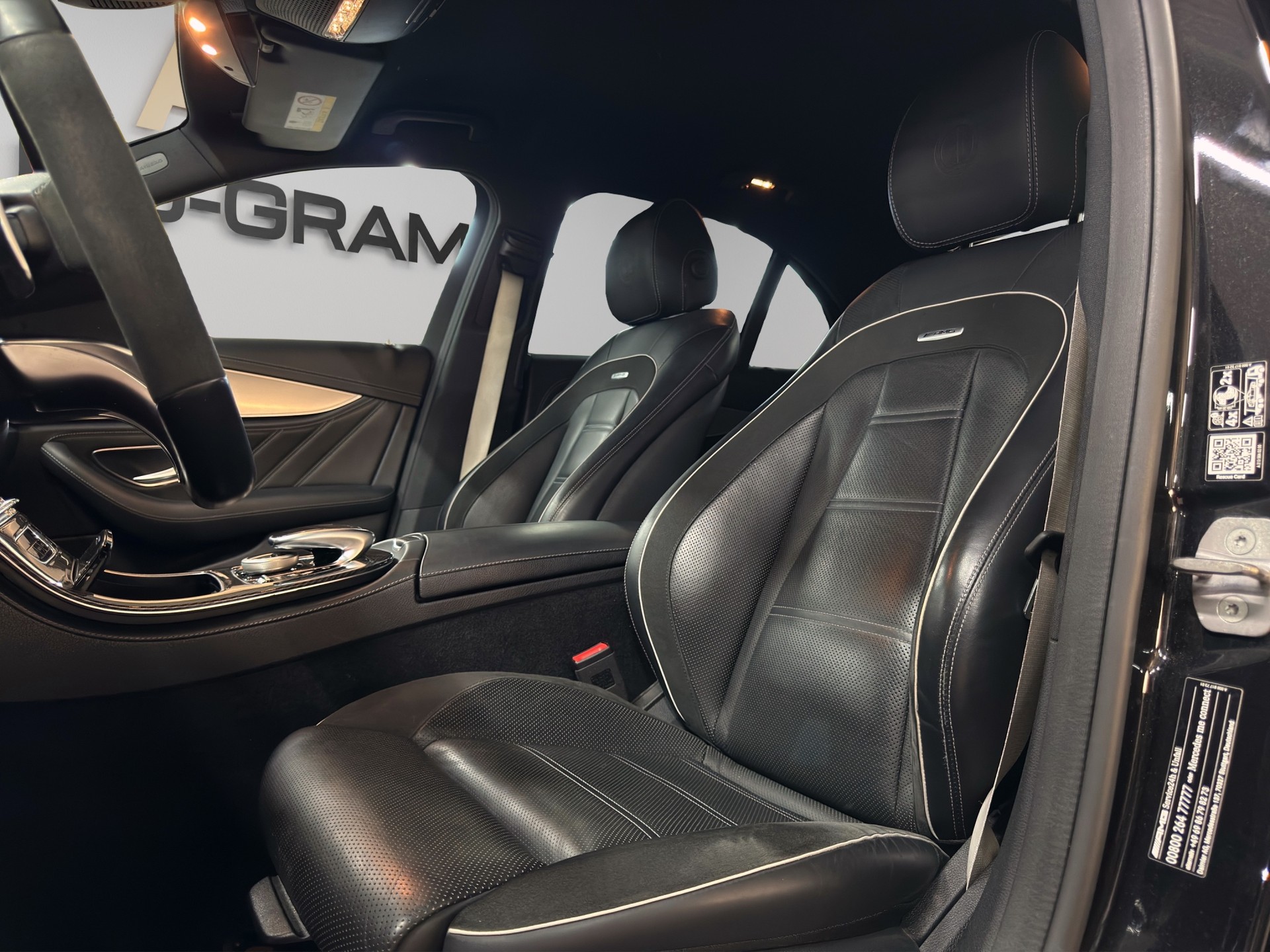 MERCEDES-BENZ E 63 AMG S 4Matic Speedshift MCT-image-12