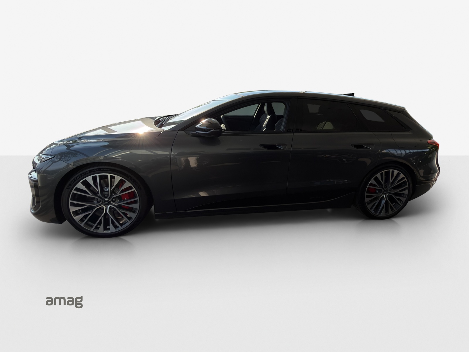 AUDI S6 Avant e-tron quattro-image-1