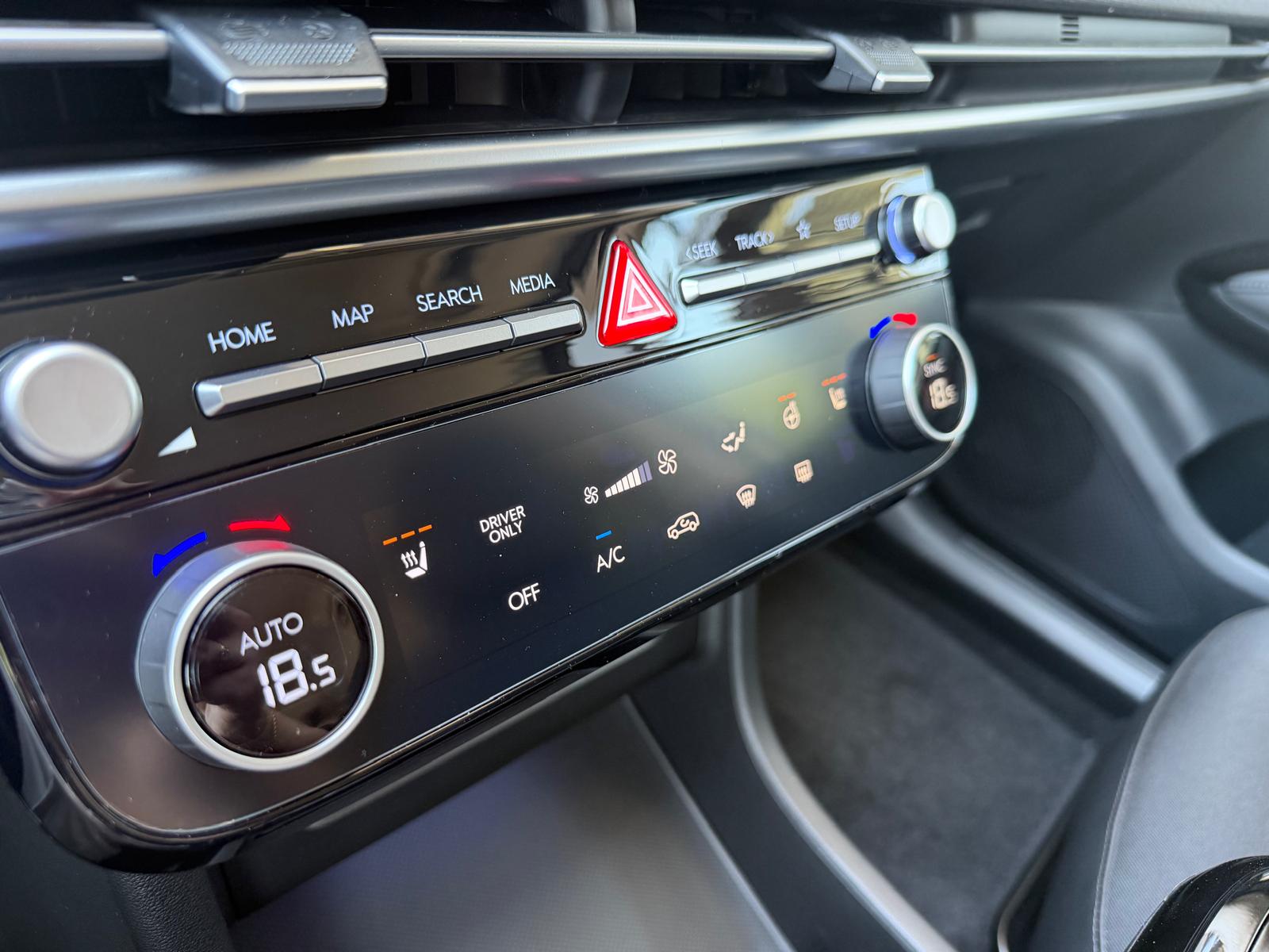 HYUNDAI Tucson 1.6 TGDI HEV Amplia 4WD-image-17